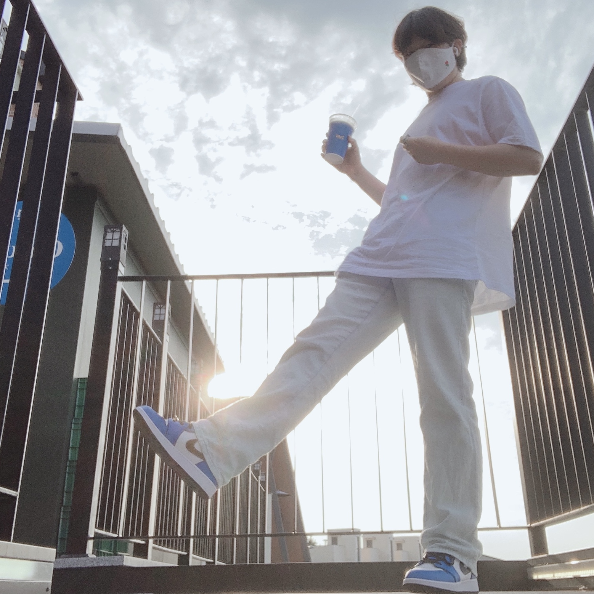 Jordan 1 Mid SE Signal Blue, (GS) Jordan 1 Mid SE Signal Blue 착용 스타일