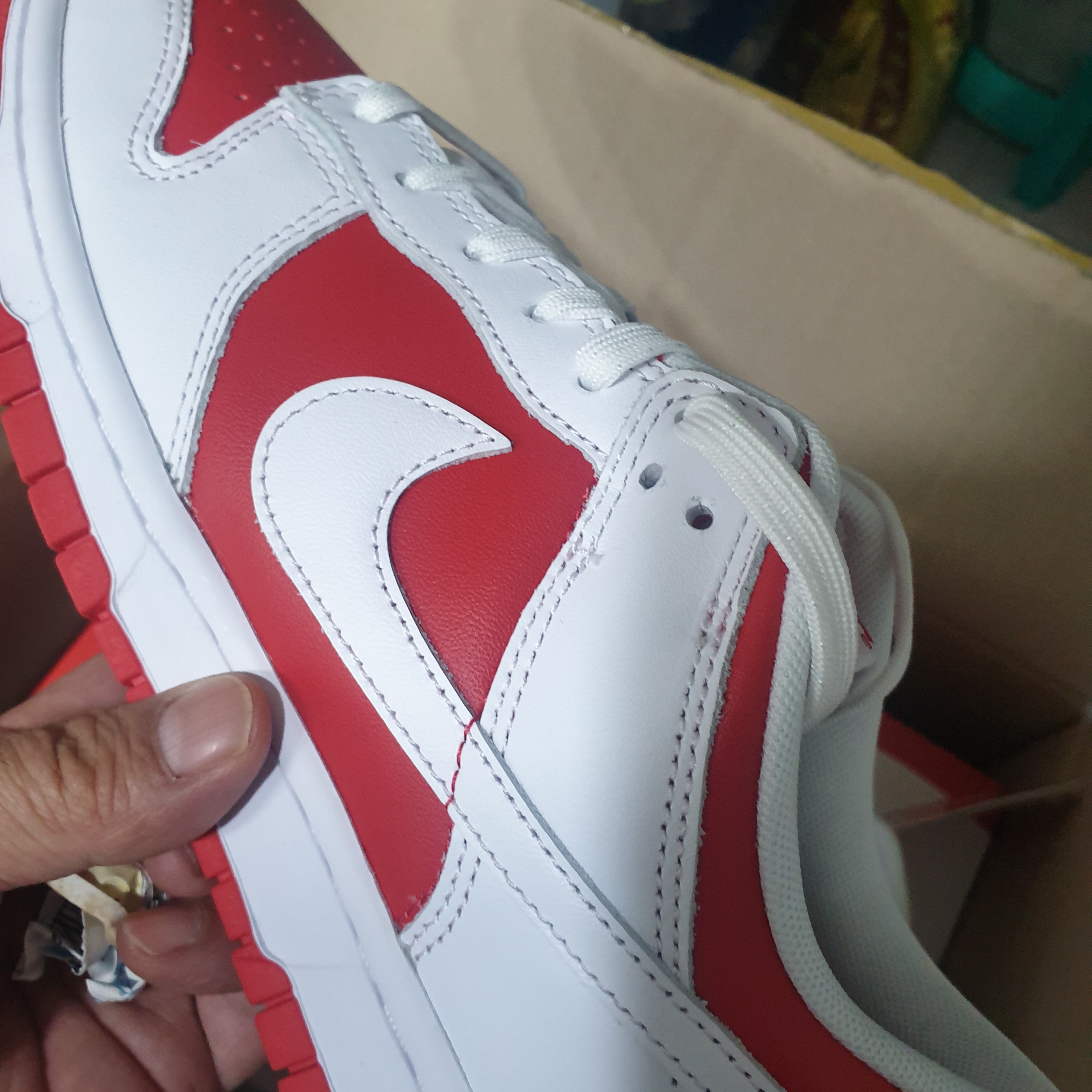 Nike Dunk Low Retro Championship Red 착용 스타일 - 2
