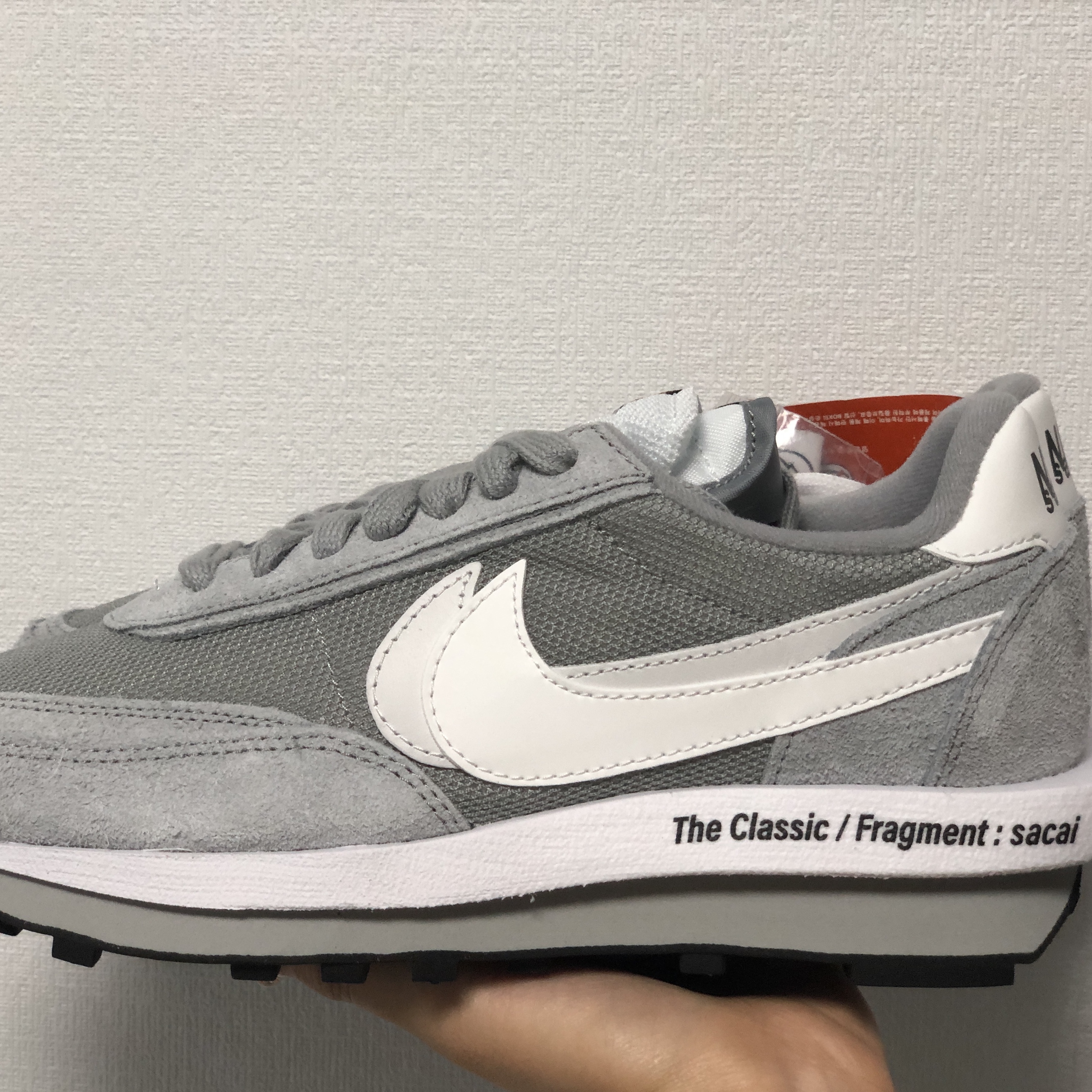 Nike x Sacai x Fragment LDWaffle Light Smoke Grey 착용 스타일 - 1