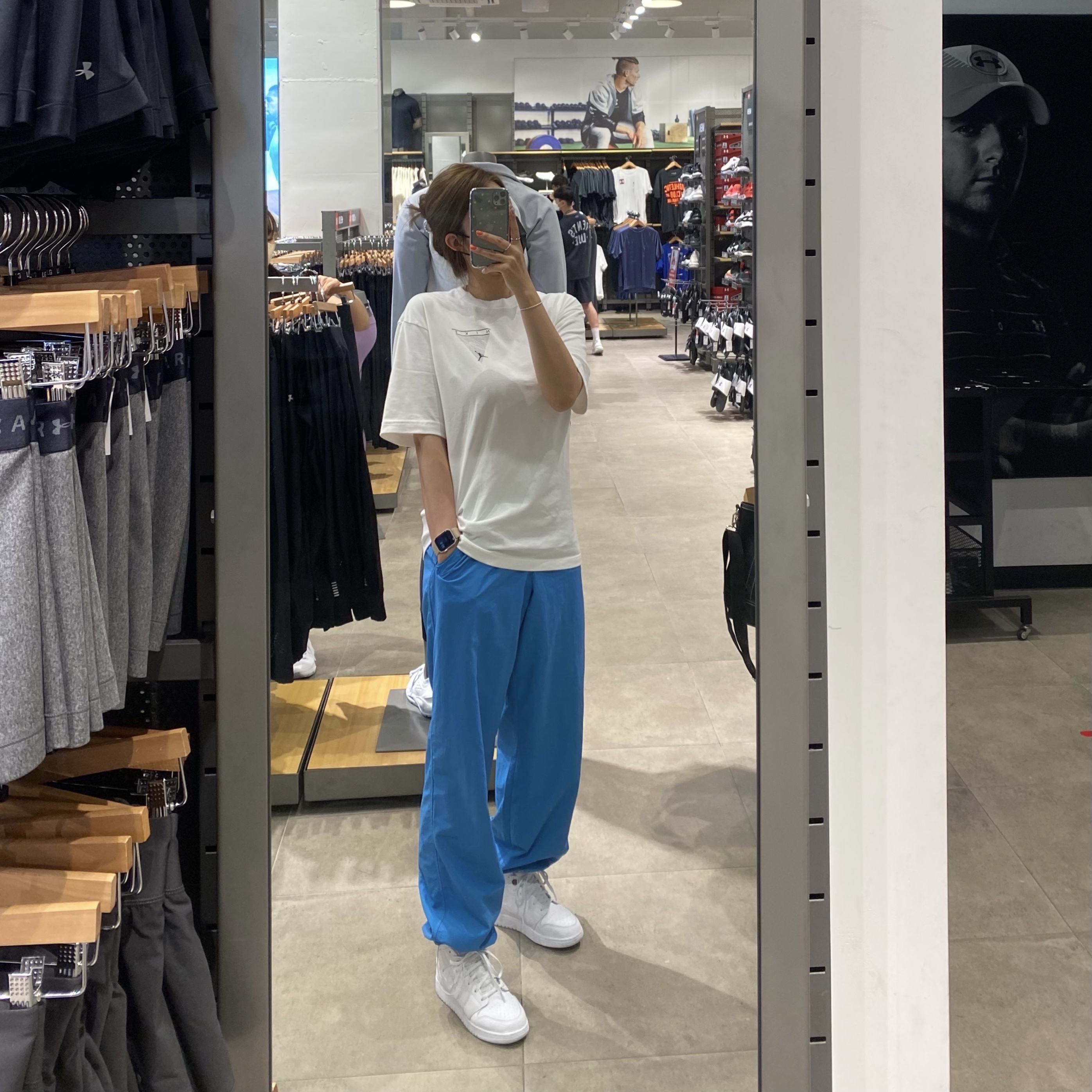Jordan 1 Mid Triple White 착용 스타일