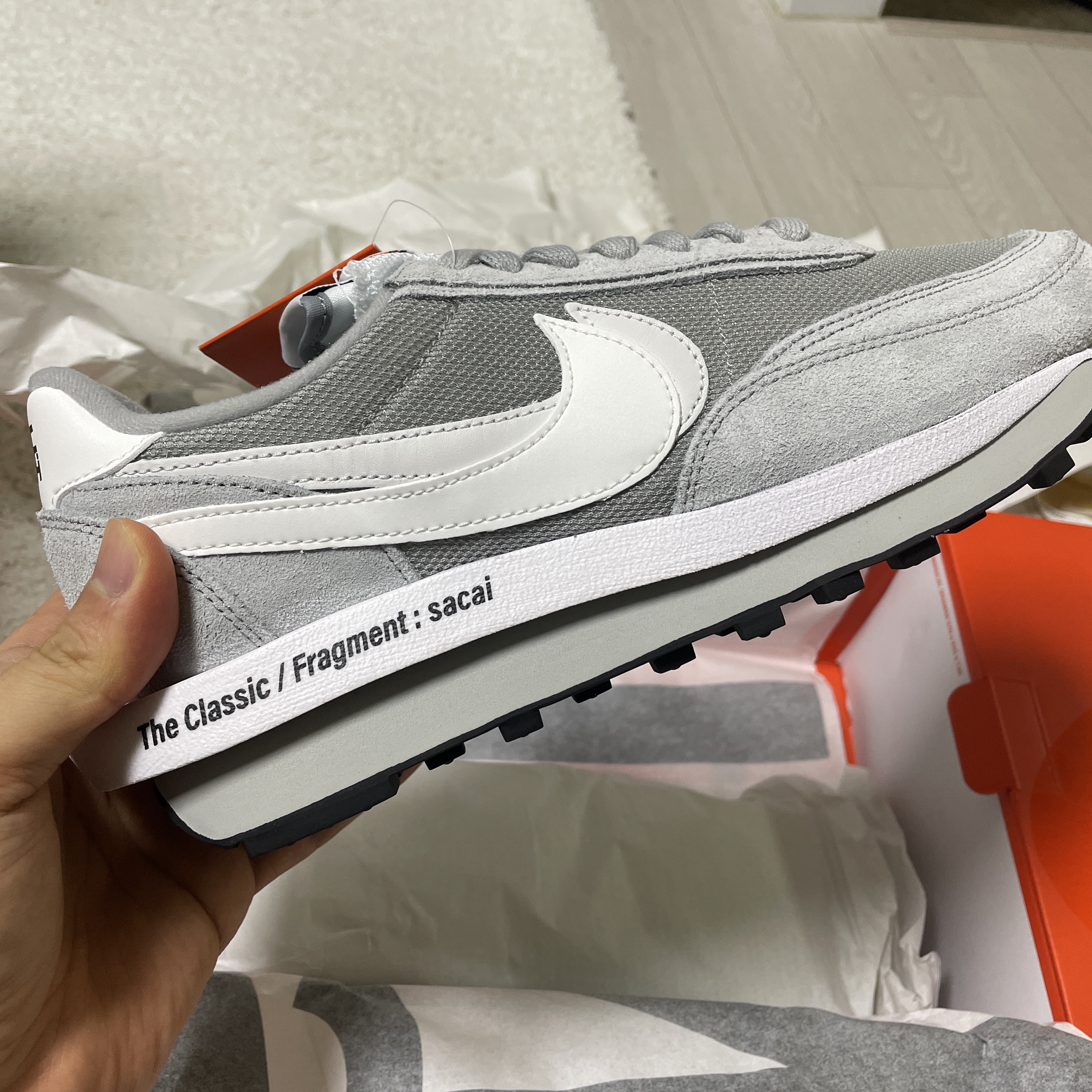 Nike x Sacai x Fragment LDWaffle Light Smoke Grey 착용 스타일