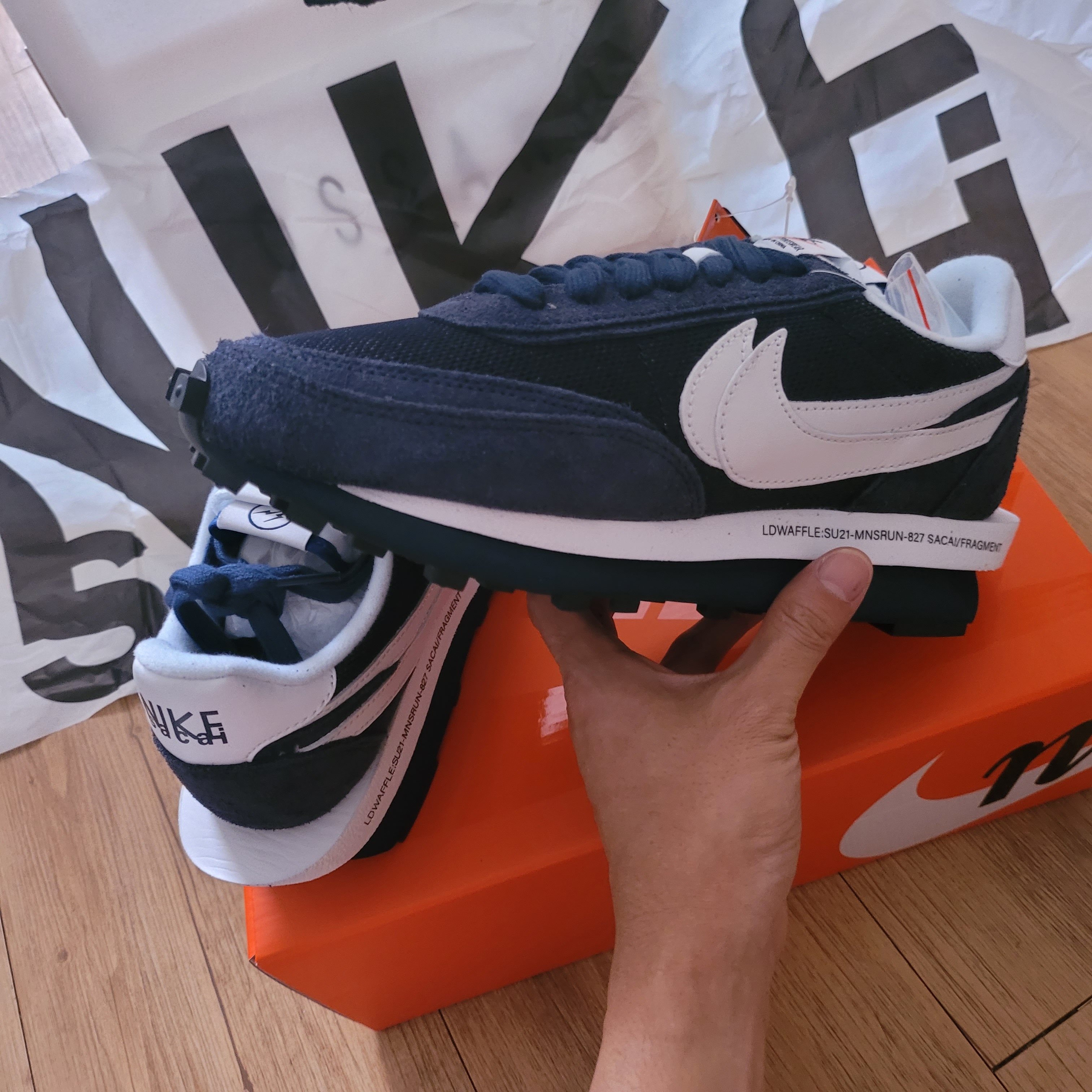 Nike x Sacai x Fragment LDWaffle Blackened Blue 착용 스타일 - 2