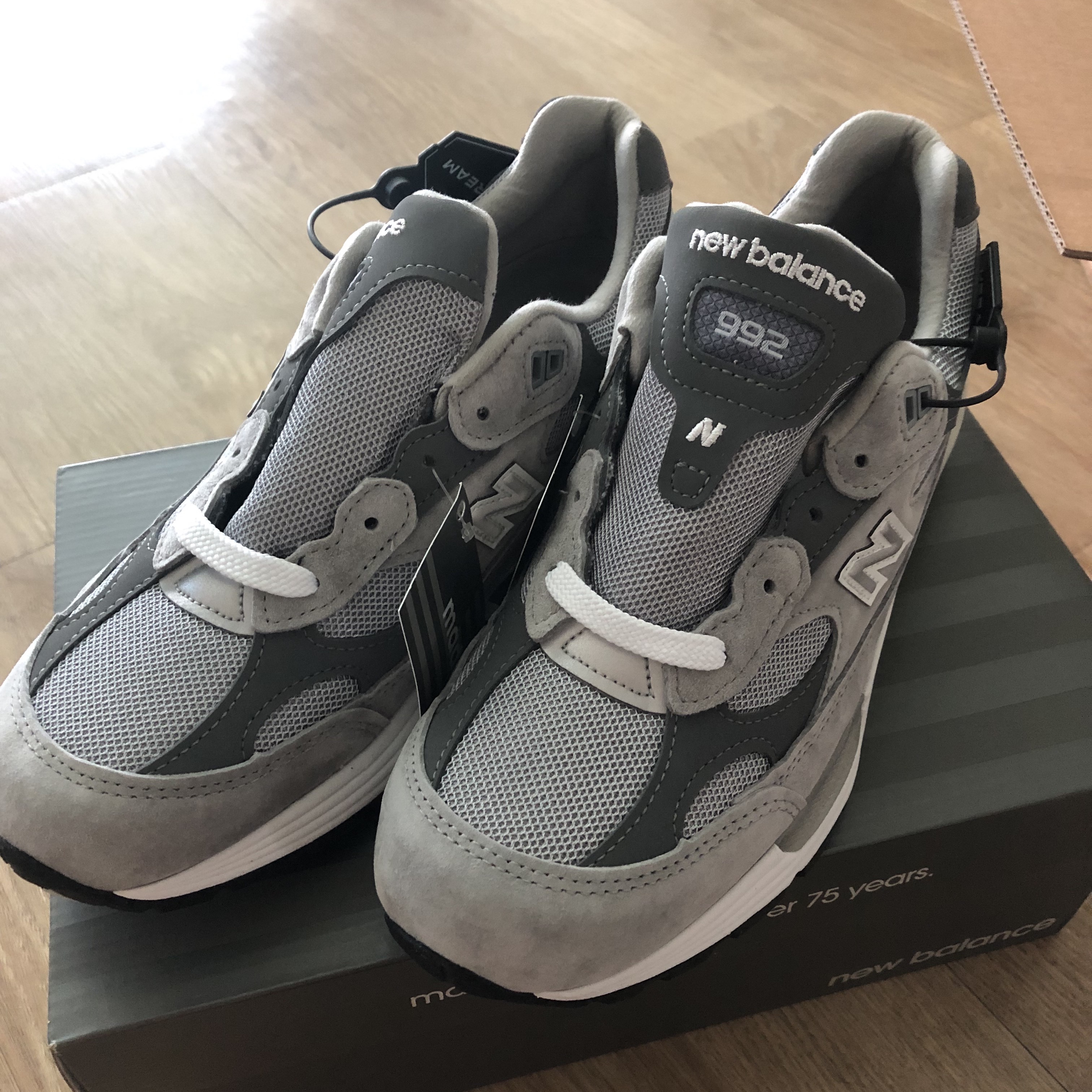 New Balance 992 Made in USA Grey - D Standard 착용 스타일