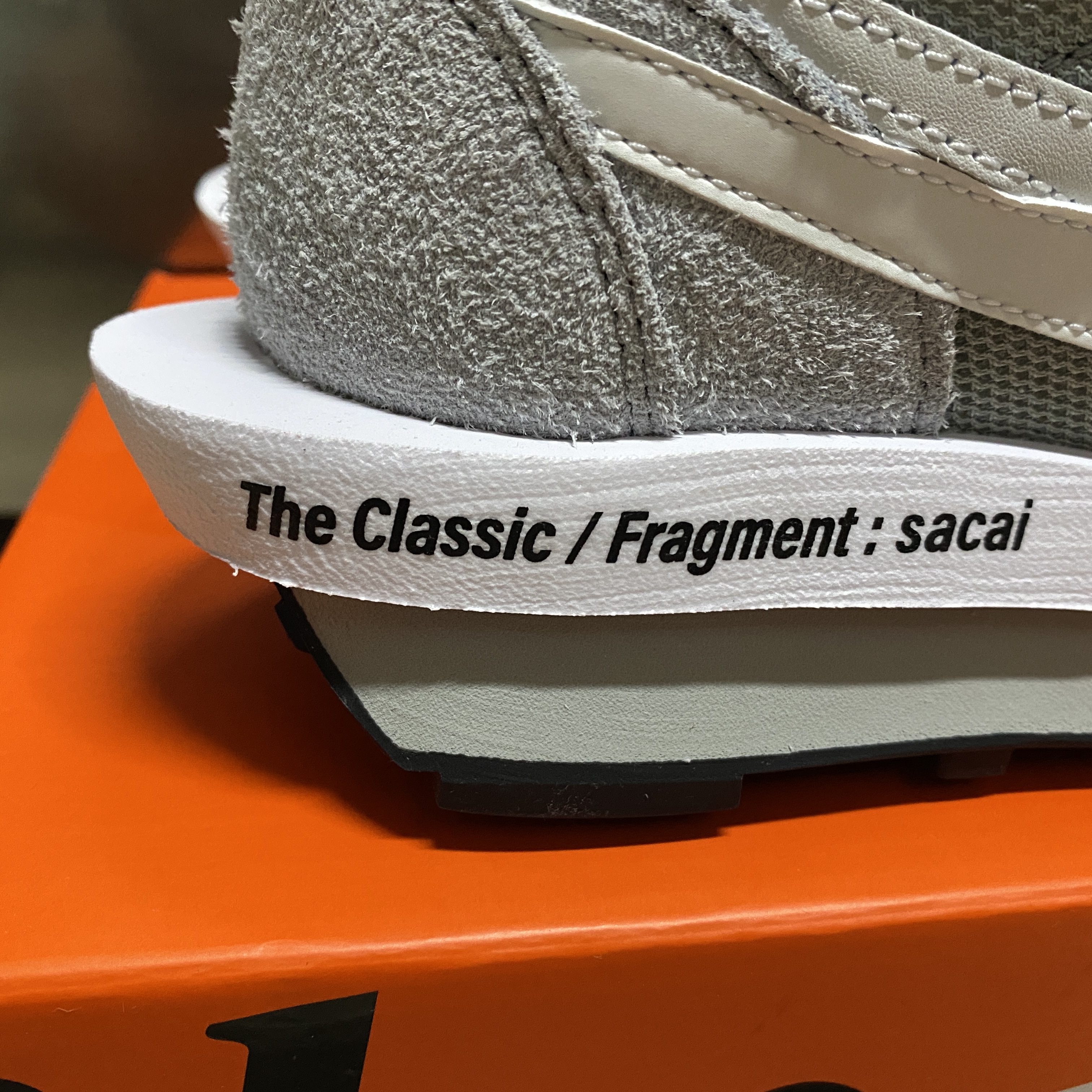 Nike x Sacai x Fragment LDWaffle Light Smoke Grey 착용 스타일 - 5