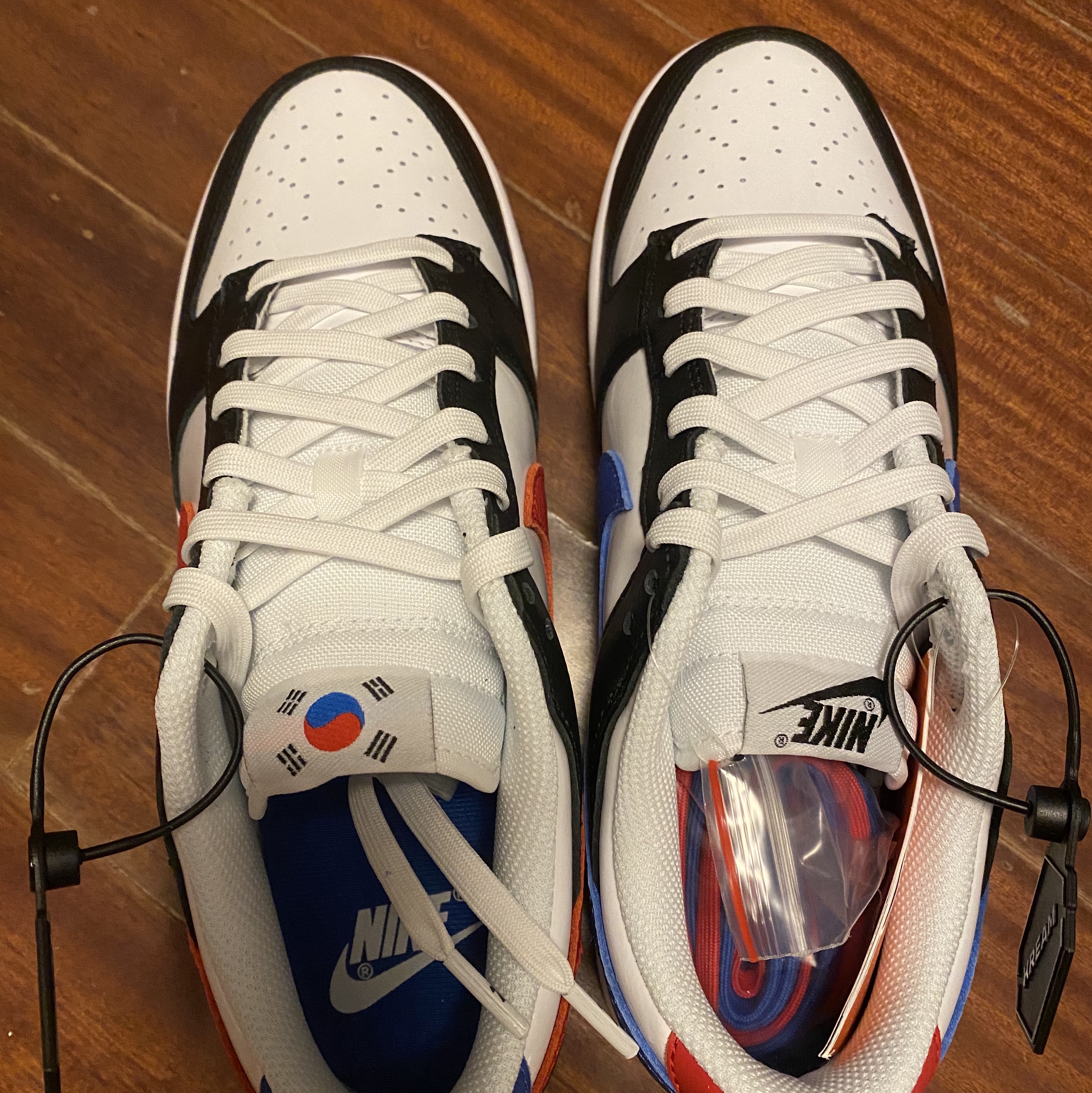 Nike Dunk Low SE Seoul 착용 스타일 - 2