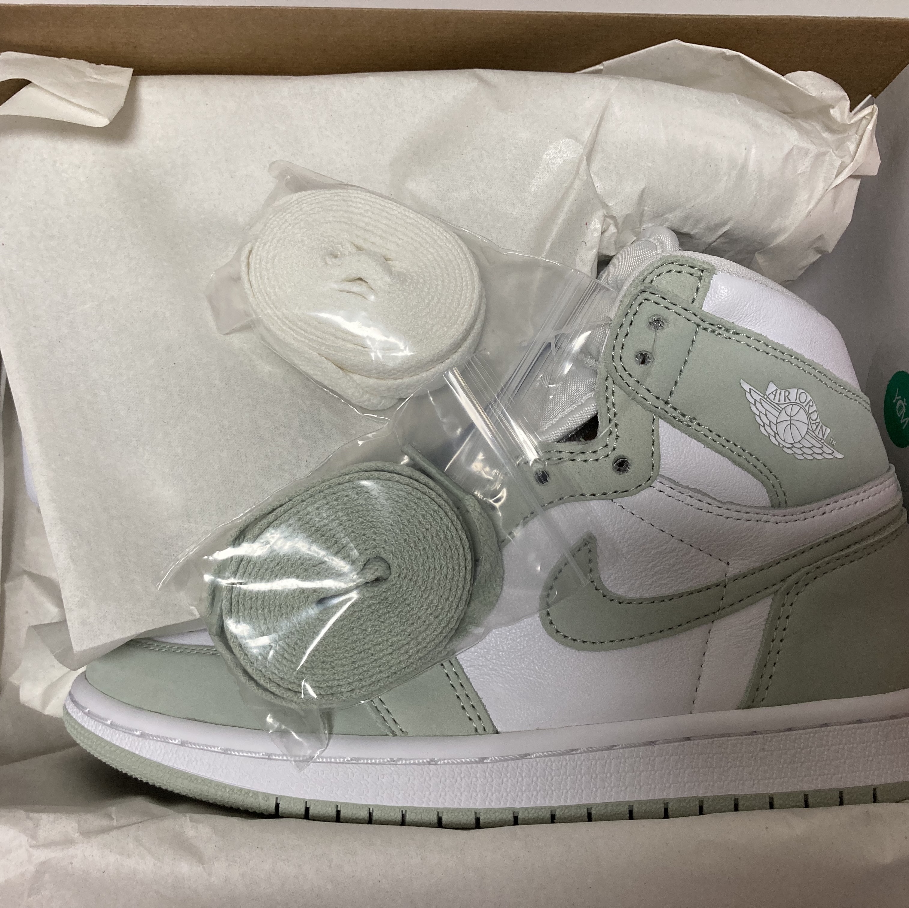 (W) Jordan 1 Retro High OG Seafoam 착용 스타일