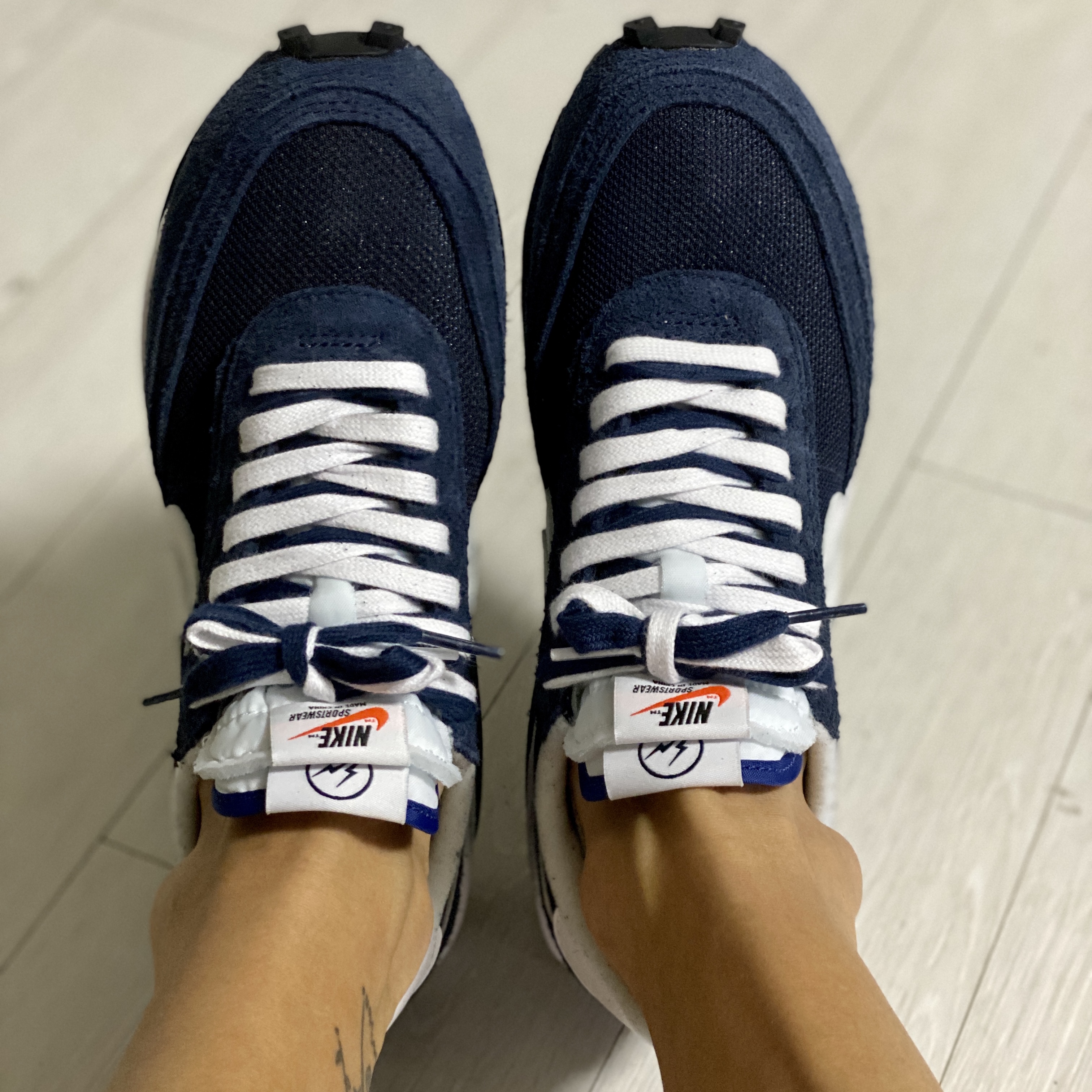 Nike x Sacai x Fragment LDWaffle Blackened Blue 착용 스타일 - 2
