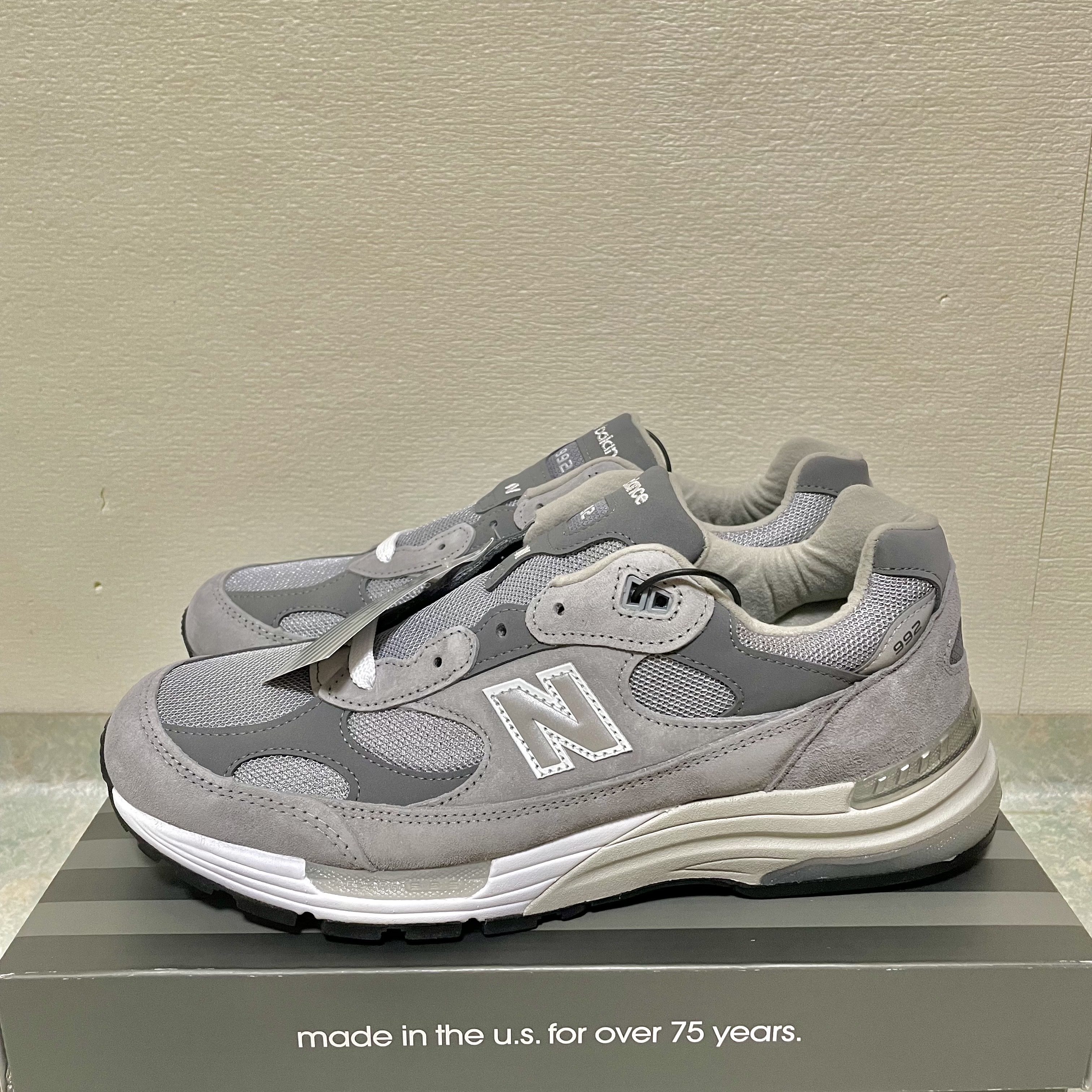 New Balance 992 Made in USA Grey - D Standard 착용 스타일 - 3