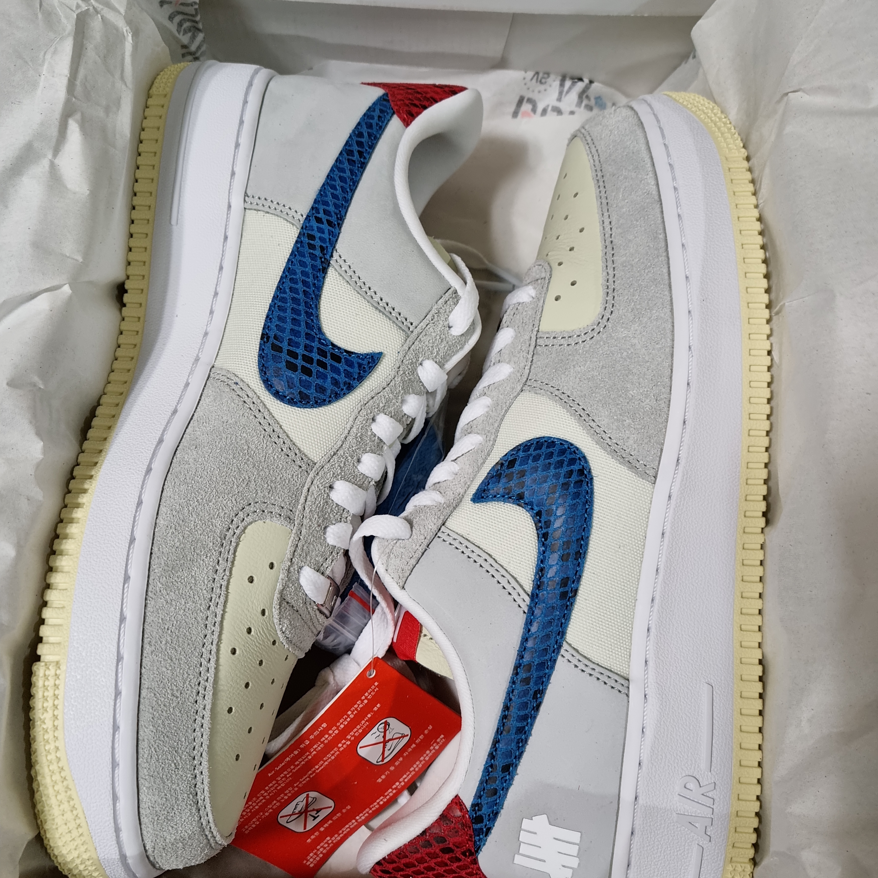Nike x Undefeated Air Force 1 Low SP 5 On It 착용 스타일 - 1
