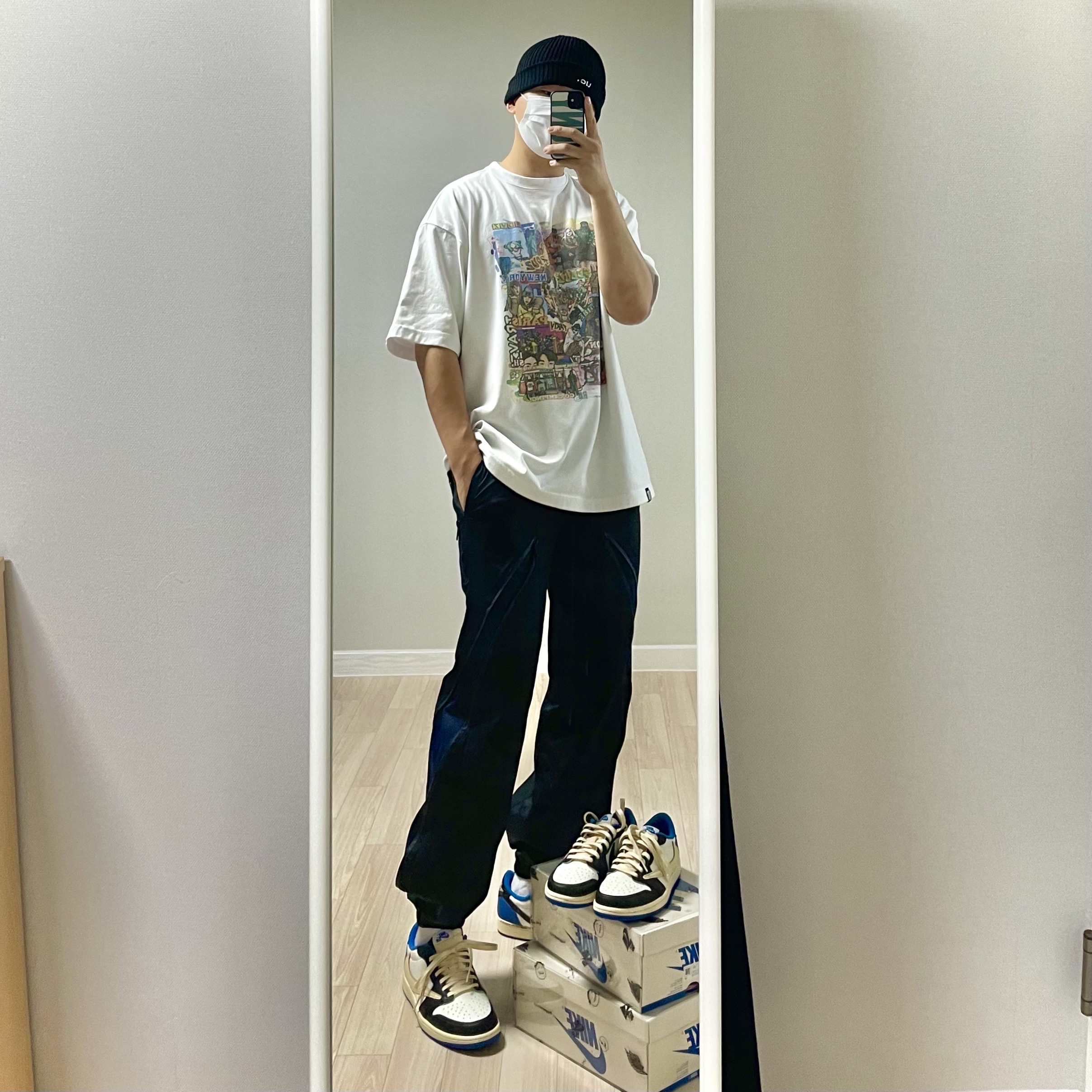 Essentials 3D Silicon Applique Pullover Hoodie Oatmeal/Oatmeal Heather/Light Heather Oatmeal 2020, Jordan 1 x Travis Scott x Fragment Retro Low OG SP Military Blue 착용 스타일 - 2