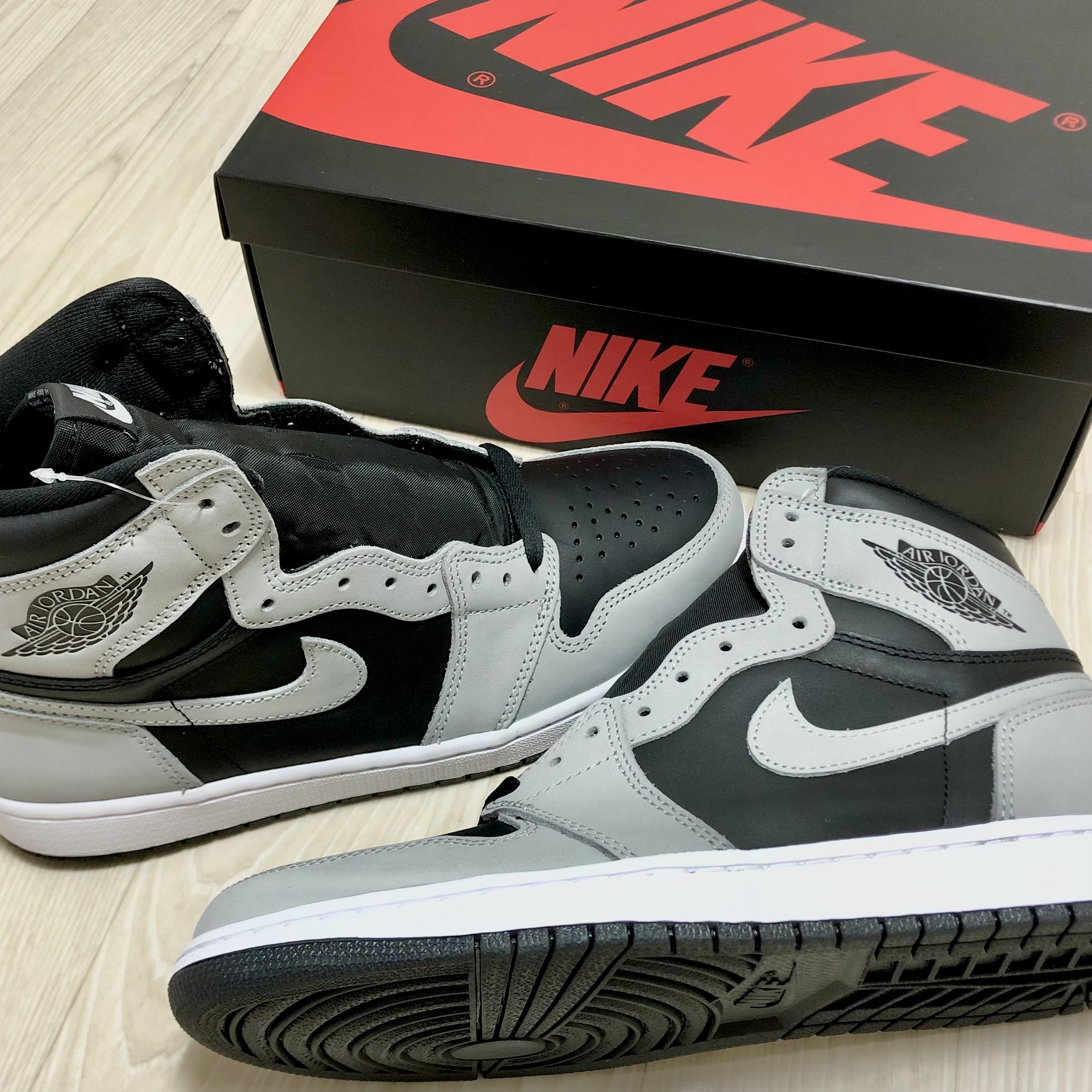 Jordan 1 Retro High OG Shadow 2.0 착용 스타일 - 1