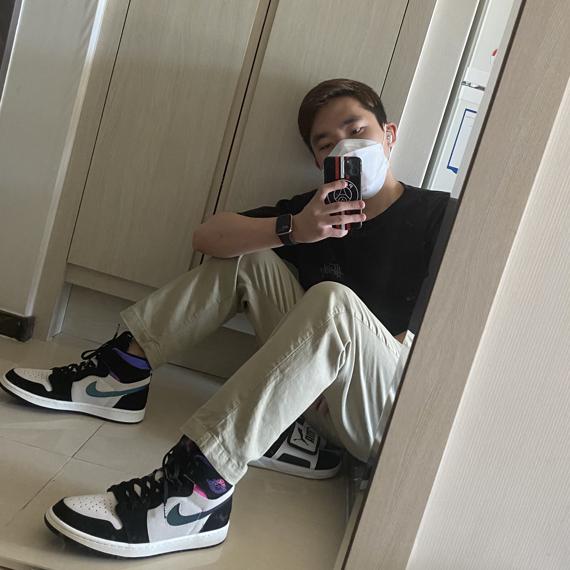 Jordan 1 x Paris Saint-Germain Zoom Air CMFT 착용 스타일