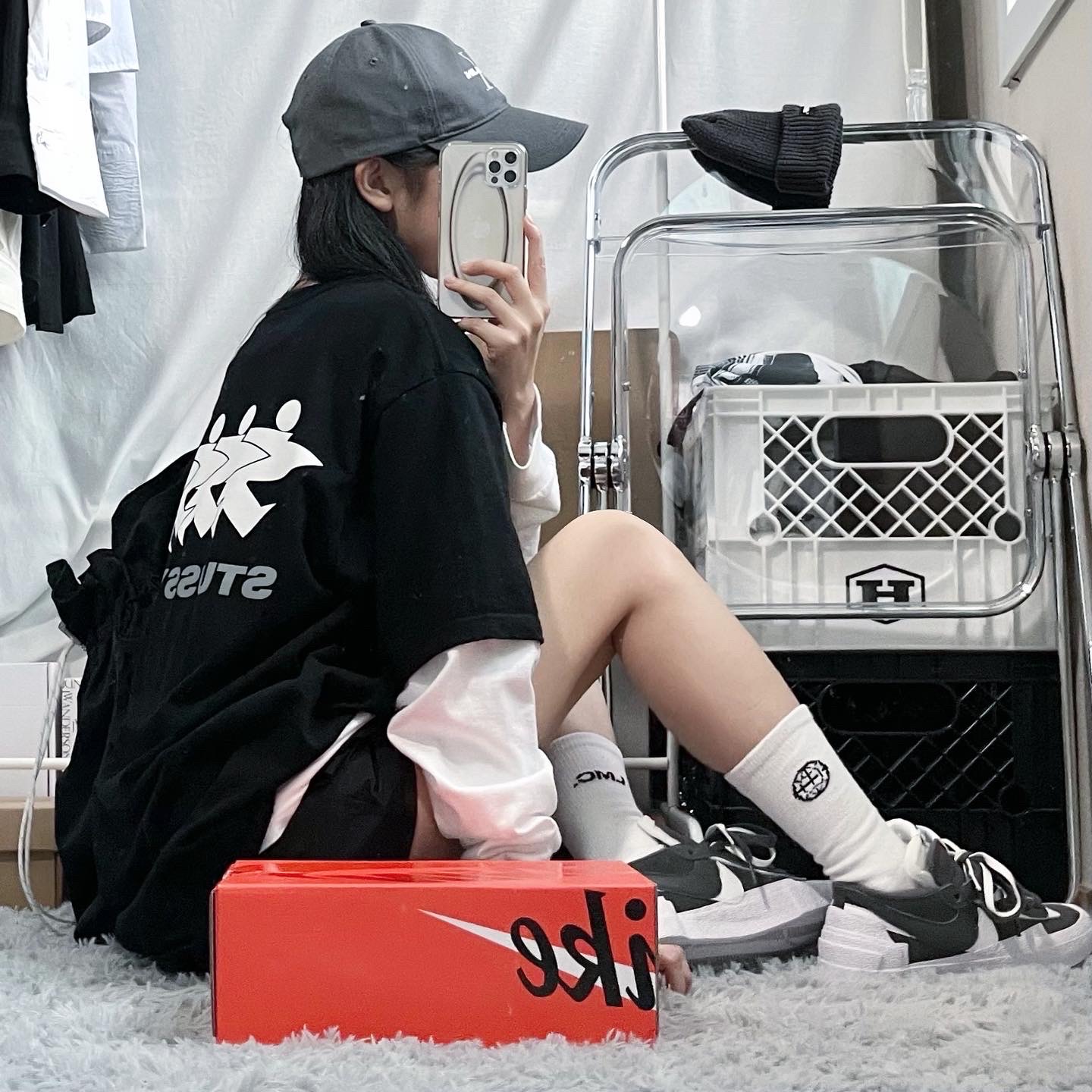 Nike x Sacai Blazer Low Iron Grey 착용 스타일 - 3