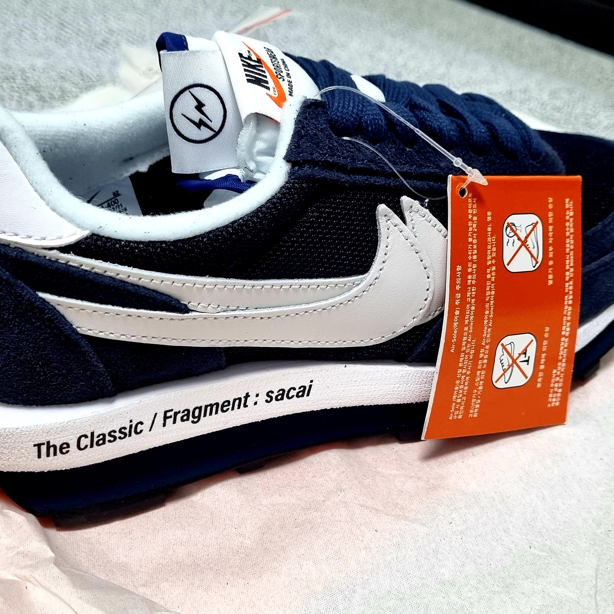 Nike x Sacai x Fragment LDWaffle Blackened Blue 착용 스타일 - 2