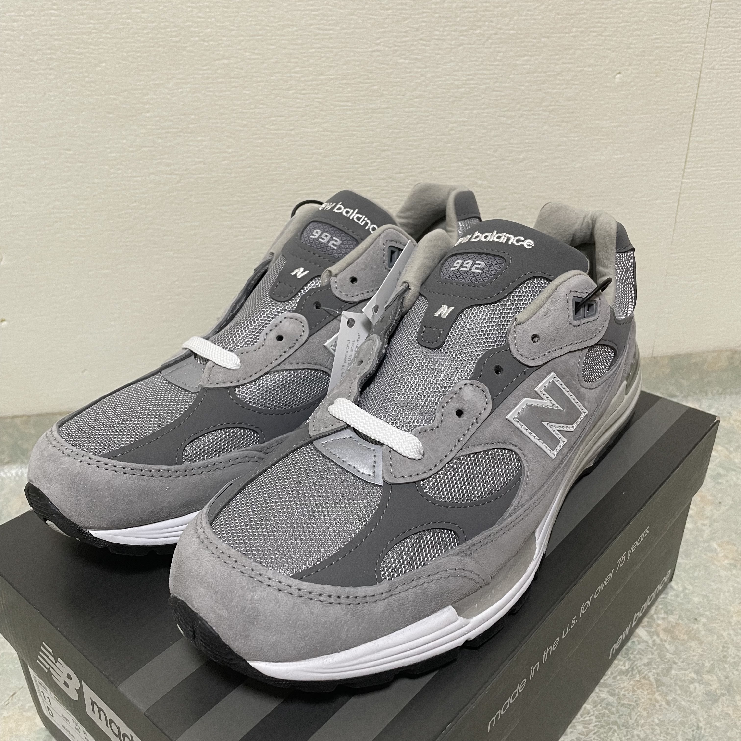 New Balance 992 Made in USA Grey - D Standard 착용 스타일 - 2