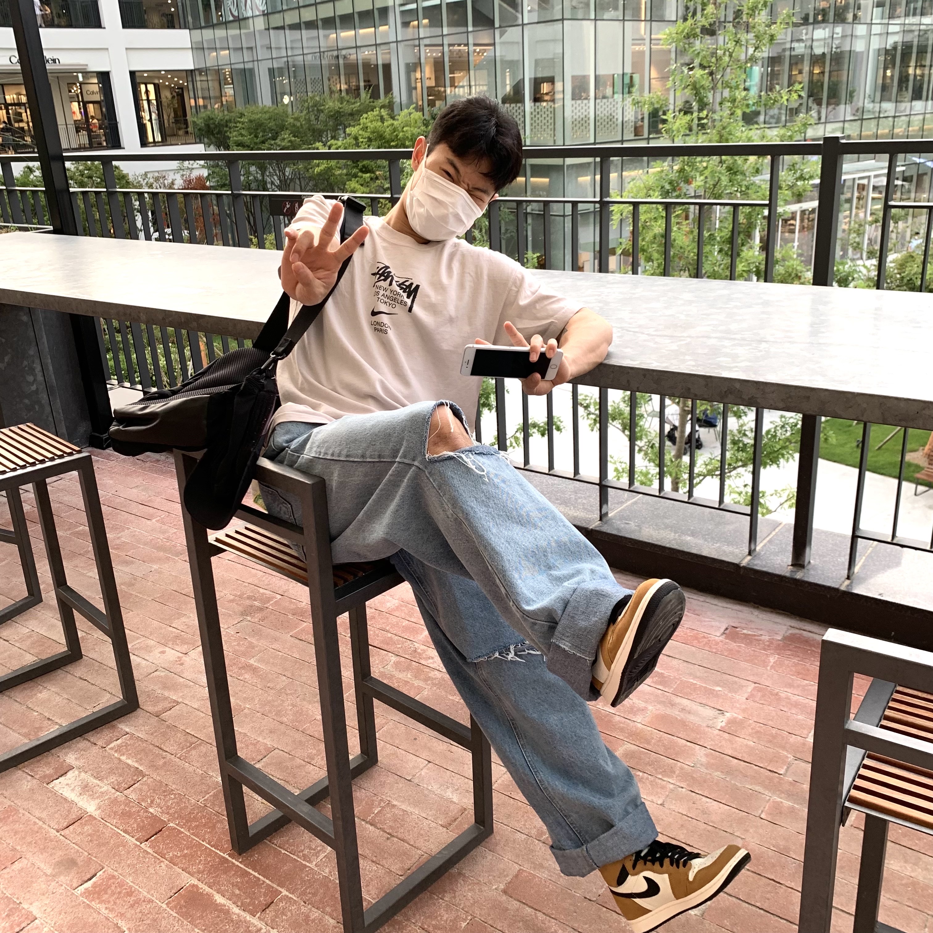 Jordan 1 Retro High Rookie of the Year, Nike x Stussy WT T-Shirt White - Asia 착용 스타일
