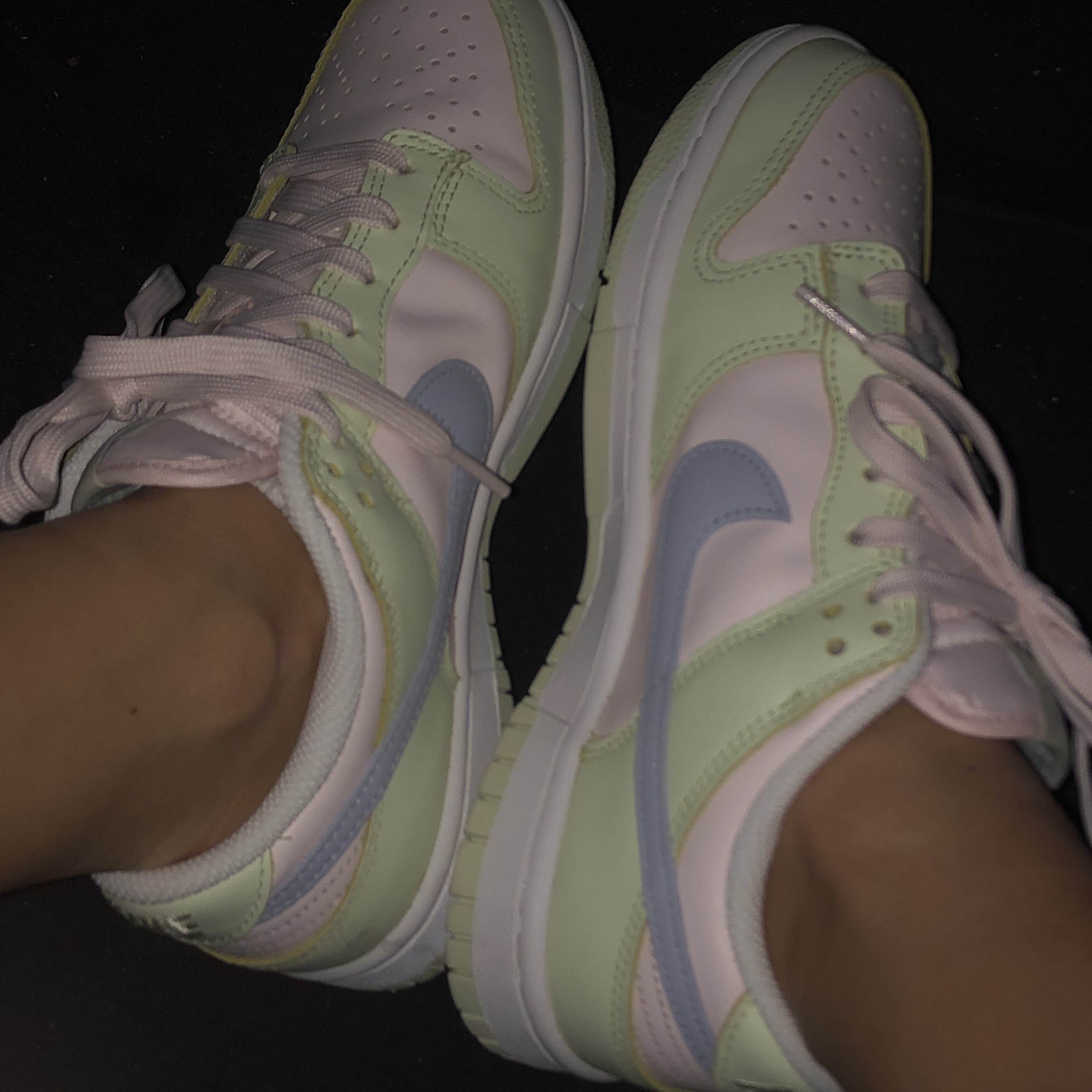 (W) Nike Dunk Low Light Soft Pink 착용 스타일 - 3