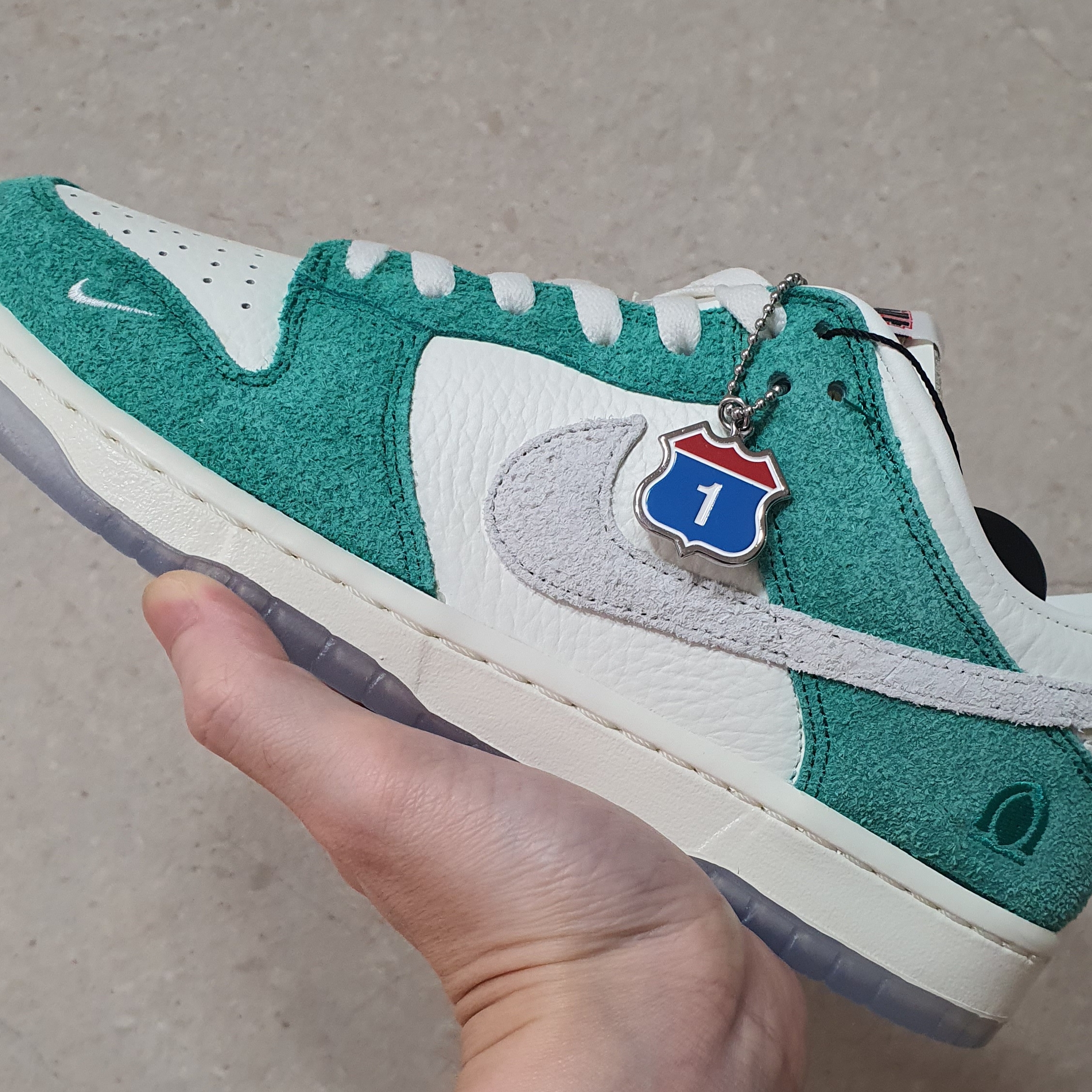 Nike x Kasina Dunk Low Road Sign - Kasina Exclusive 착용 스타일