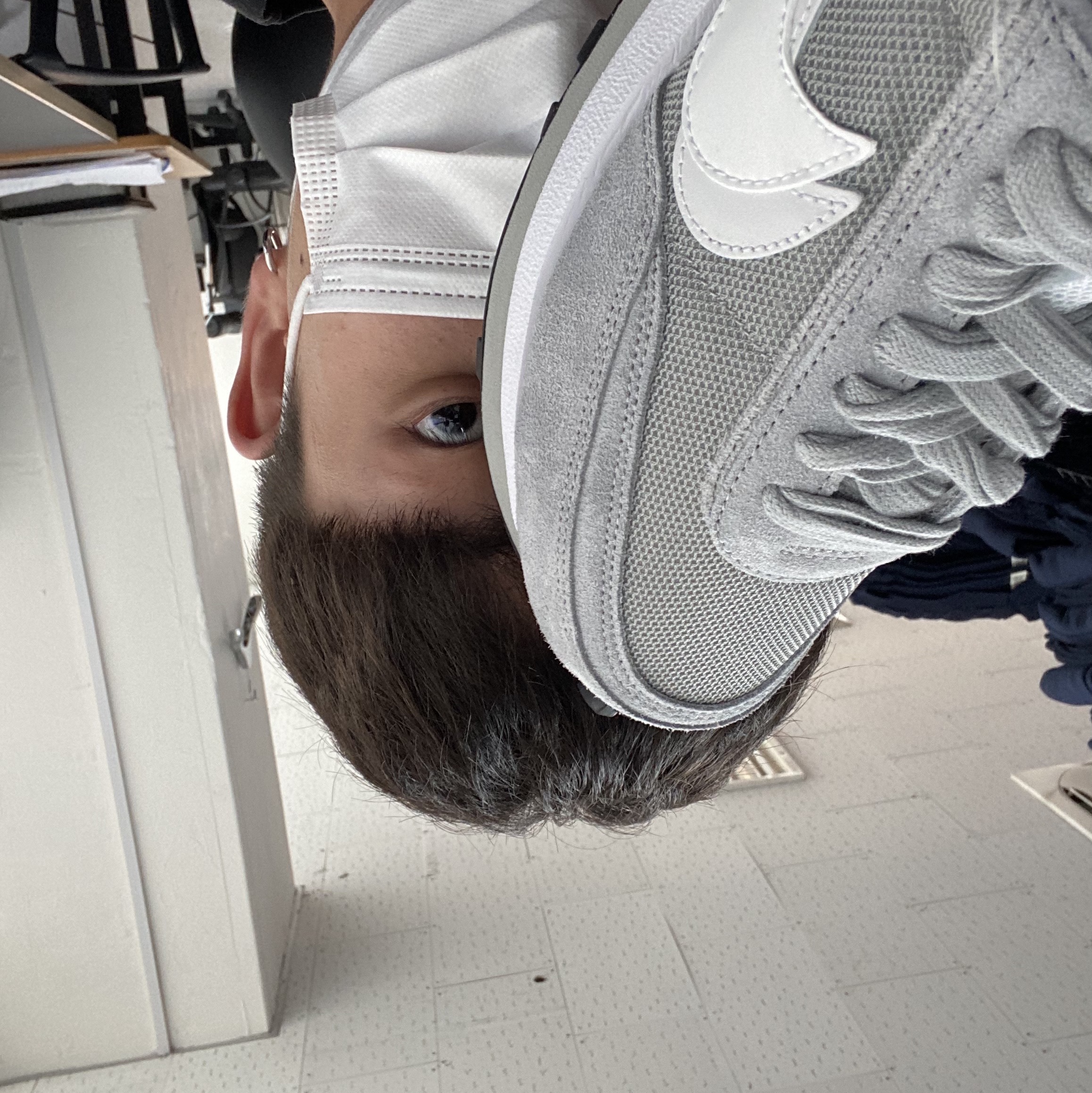 Nike x Sacai x Fragment LDWaffle Light Smoke Grey 착용 스타일 - 2