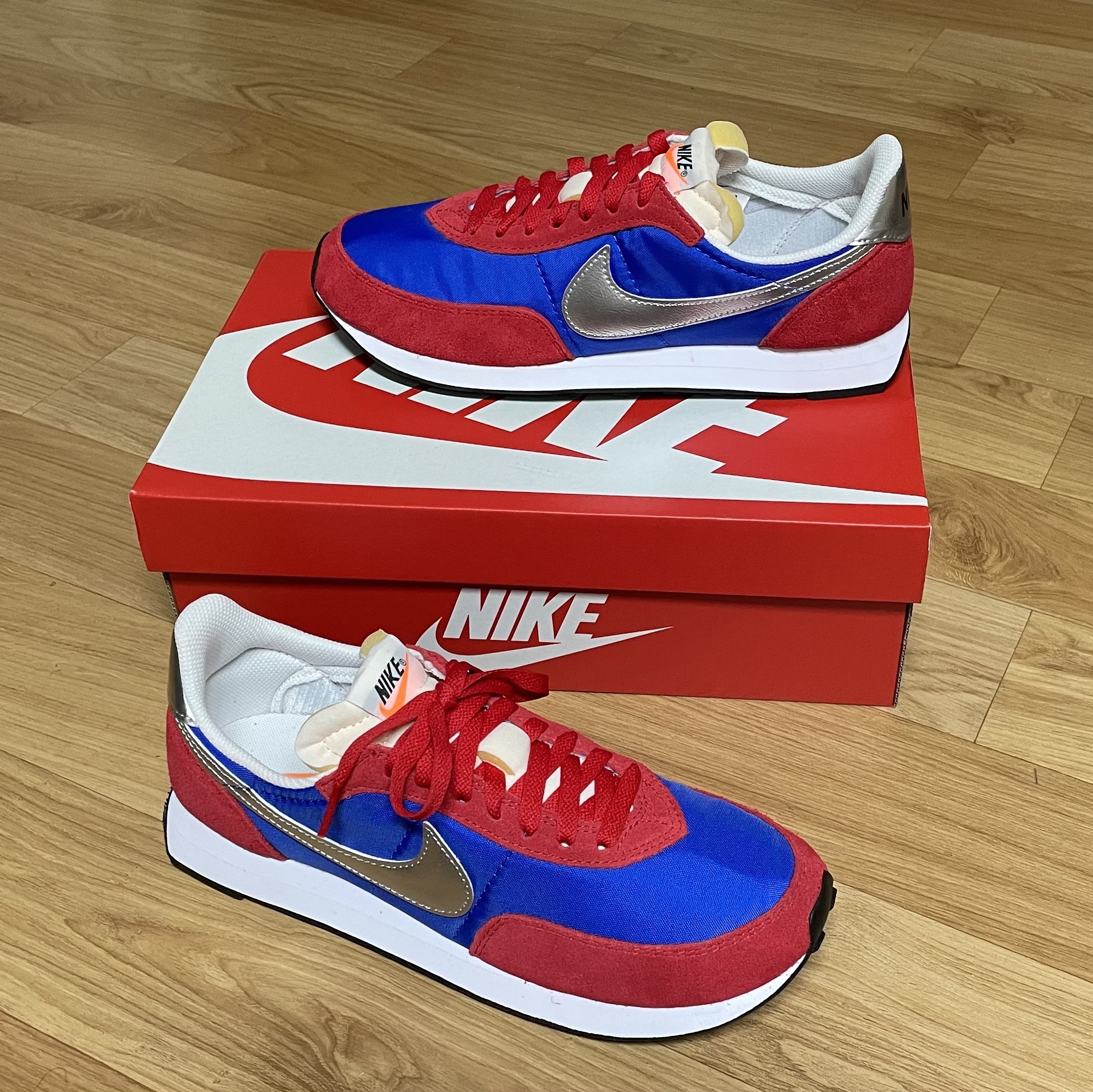 Nike Waffle Trainer 2 SP University Red 착용 스타일 - 2
