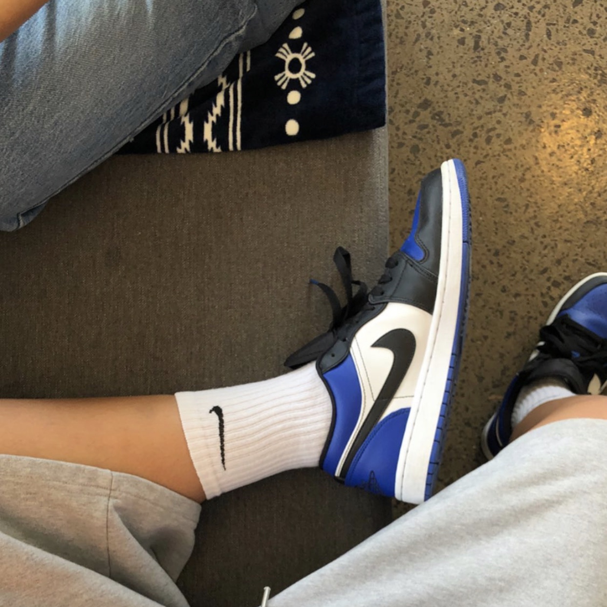 Jordan 1 Low Royal Toe 착용 스타일