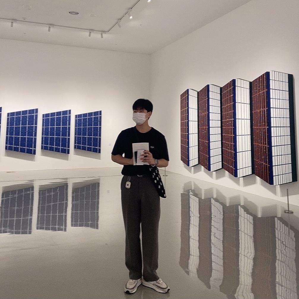 Nike x Sacai LDWaffle Summit White 착용 스타일