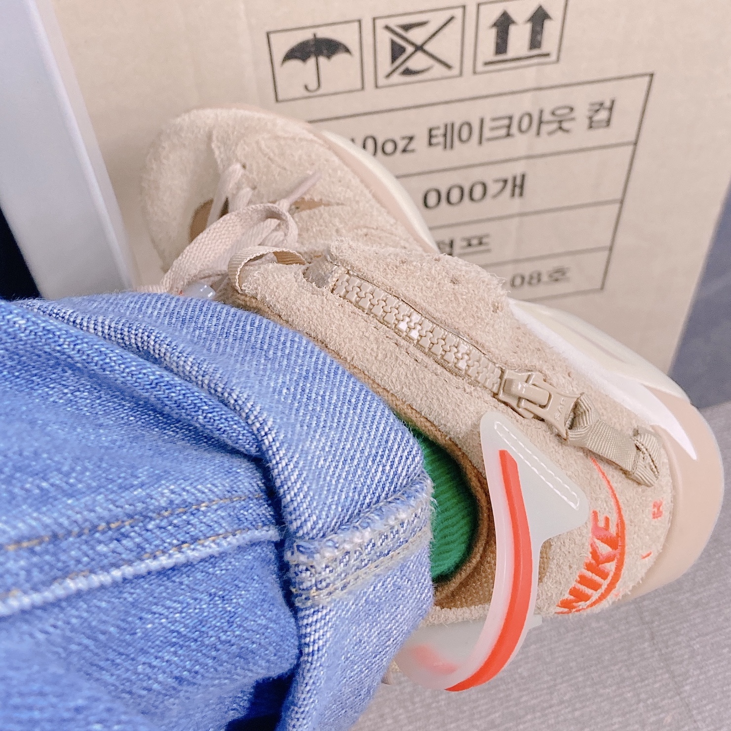 Jordan 6 x Travis Scott Retro SP British Khaki 착용 스타일 - 2