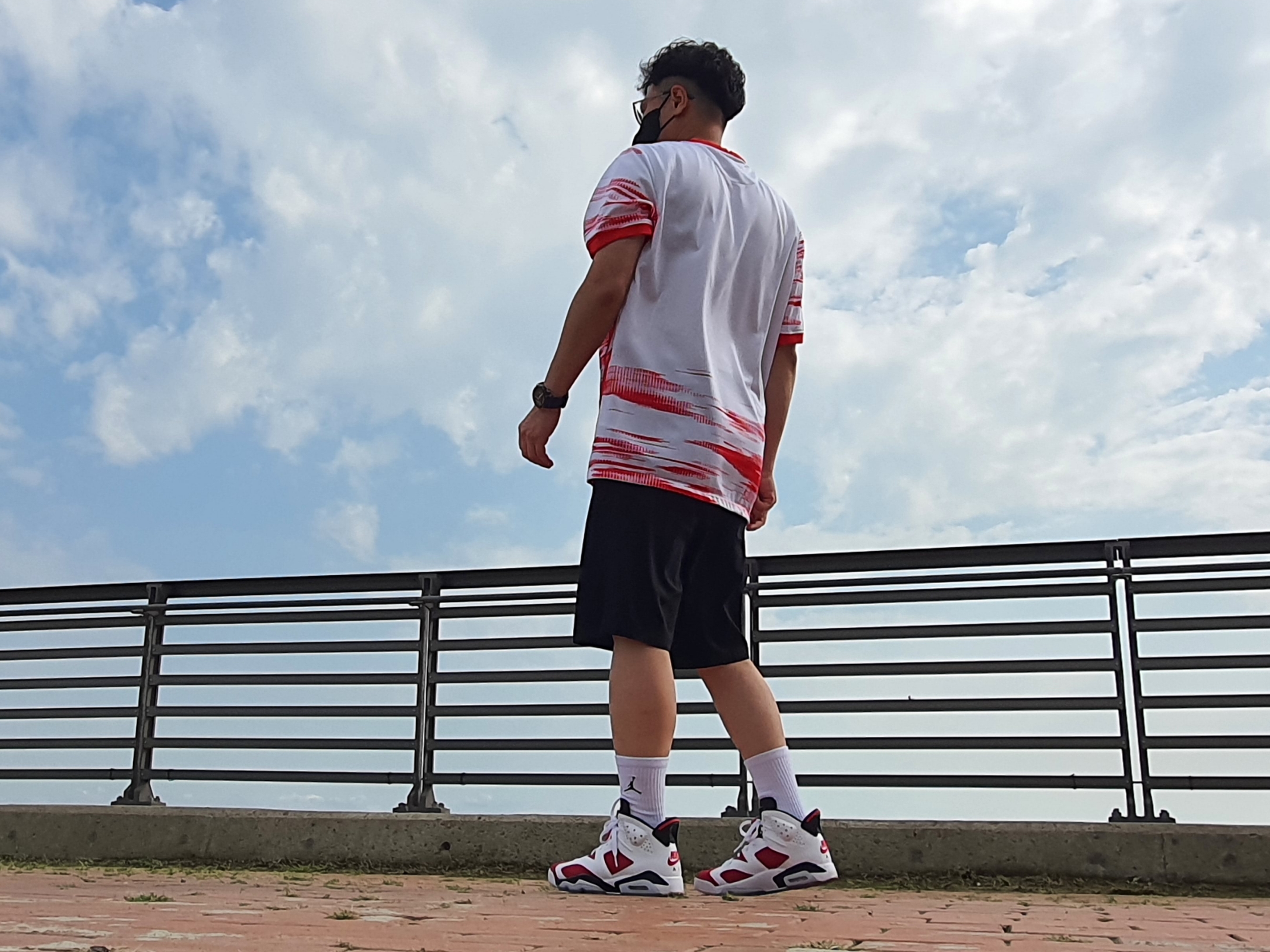 Jordan 6 Retro Carmine 2021 착용 스타일 - 2