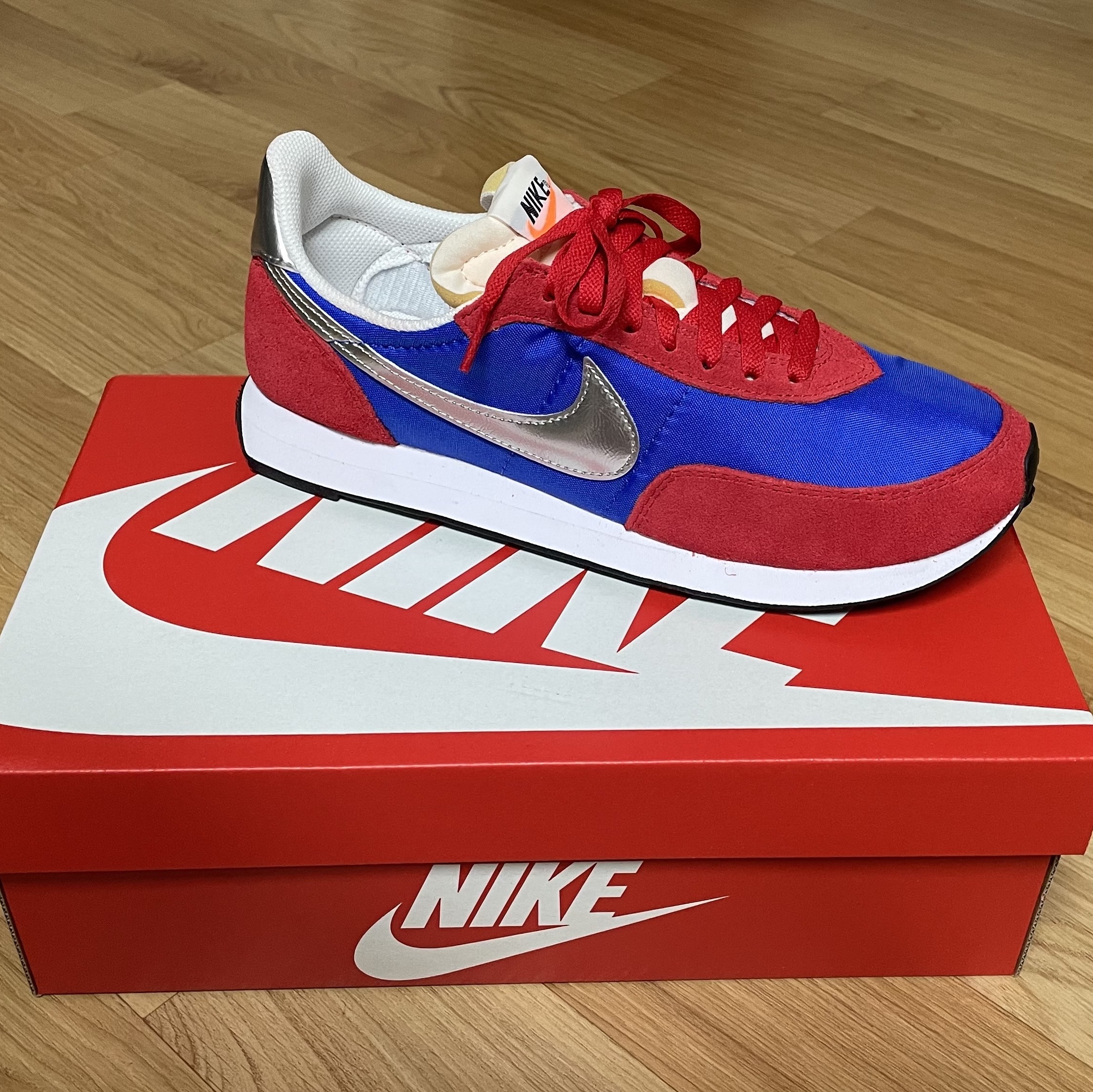 Nike Waffle Trainer 2 SP University Red 착용 스타일 - 3