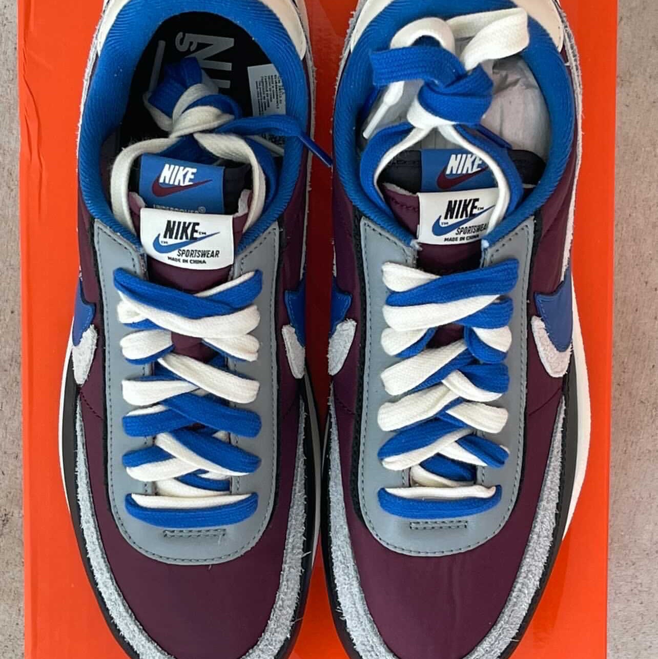 Nike x Sacai x Undercover LDWaffle Night Maroon Team Royal 착용 스타일 - 4