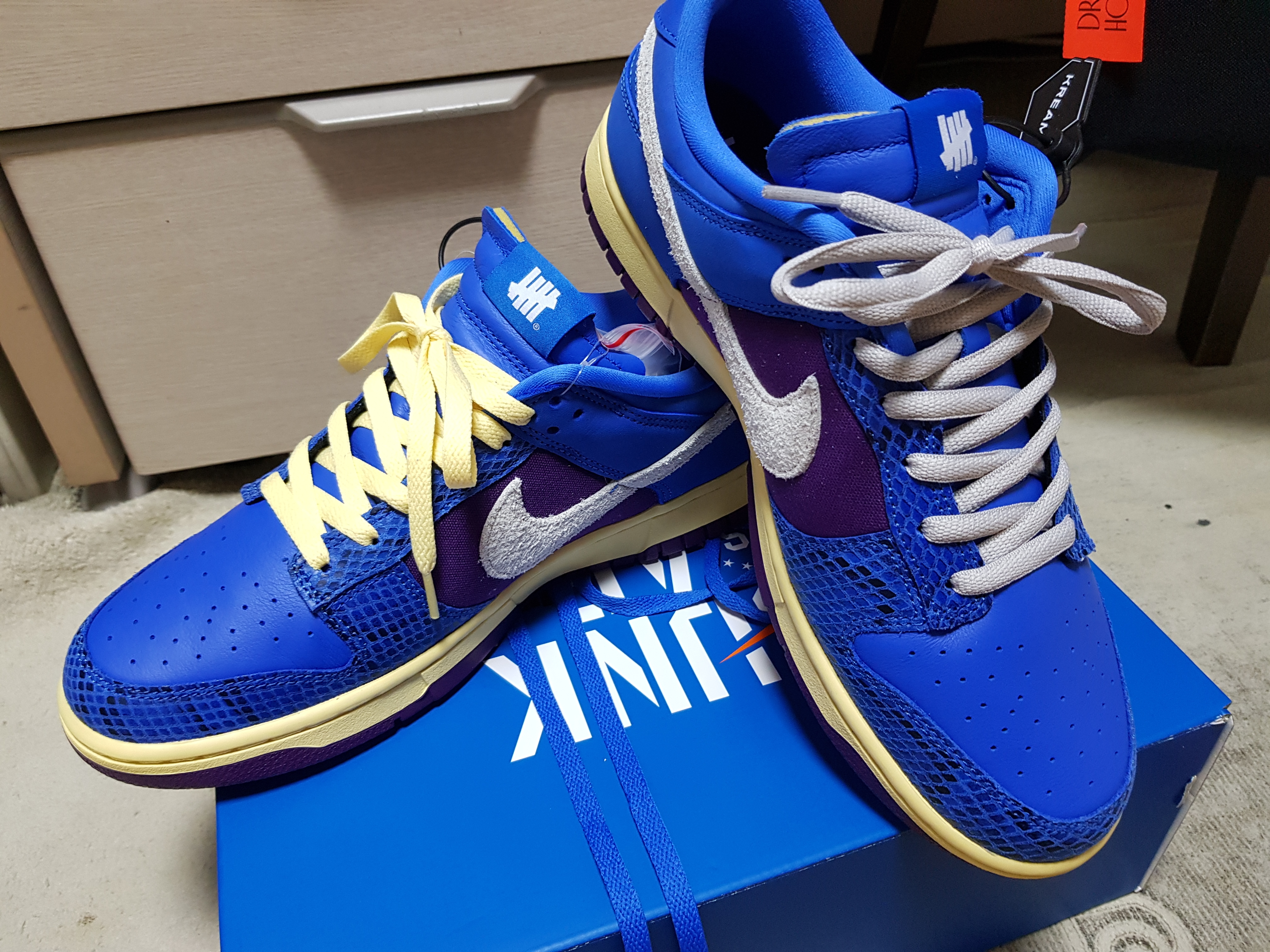 Nike x Undefeated Dunk Low SP 5 On It 착용 스타일