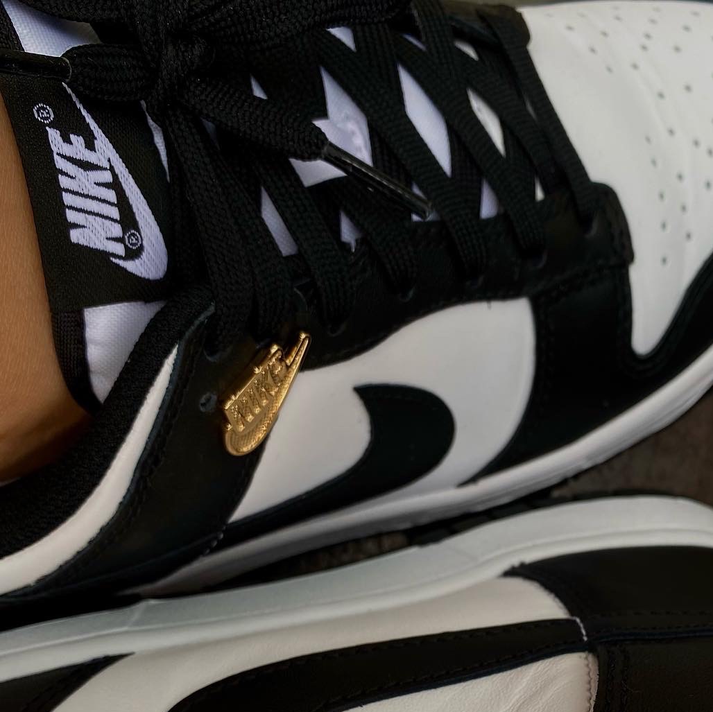 (W) Nike Dunk Low Black 착용 스타일 - 2