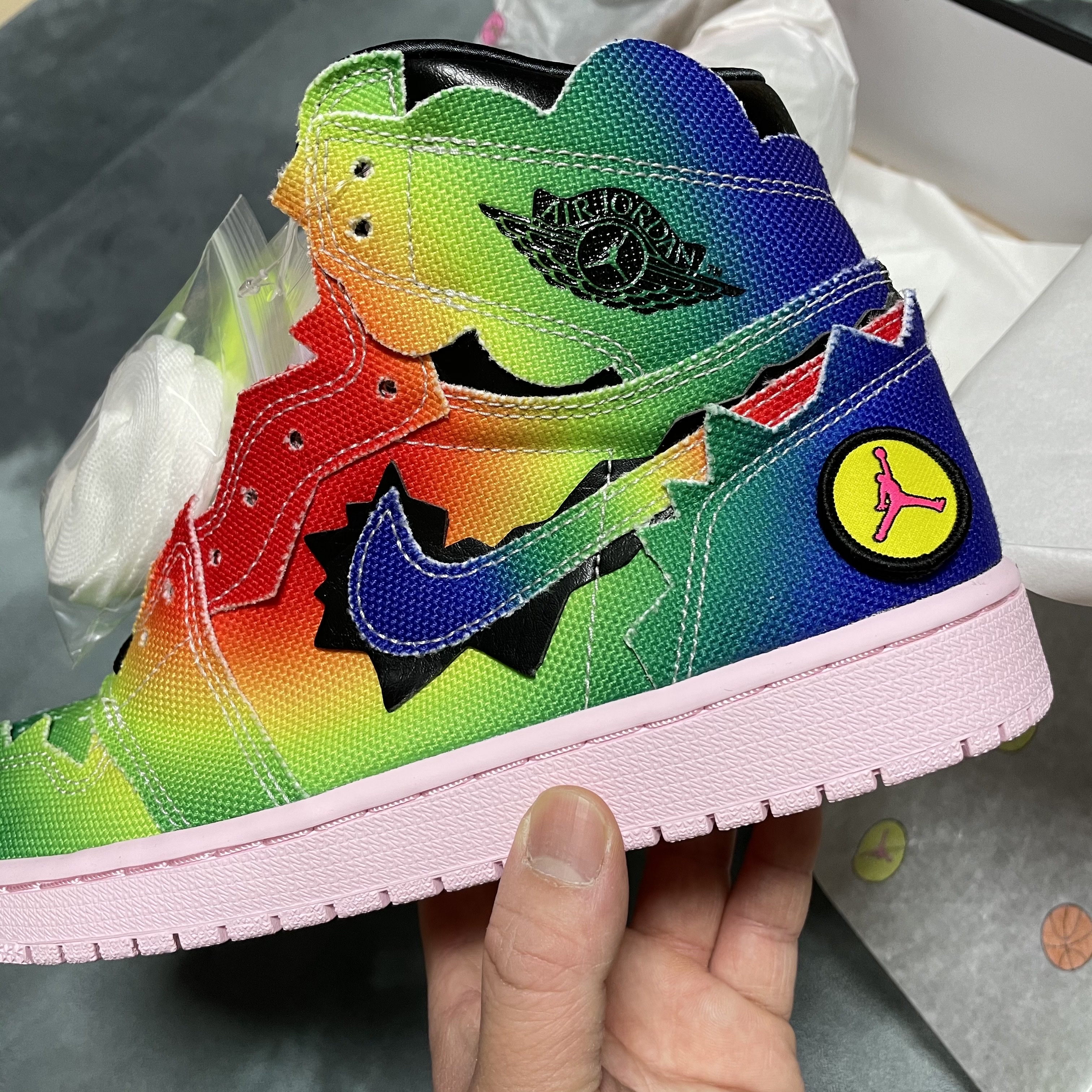 Jordan 1 x J Balvin Retro High OG 착용 스타일 - 1