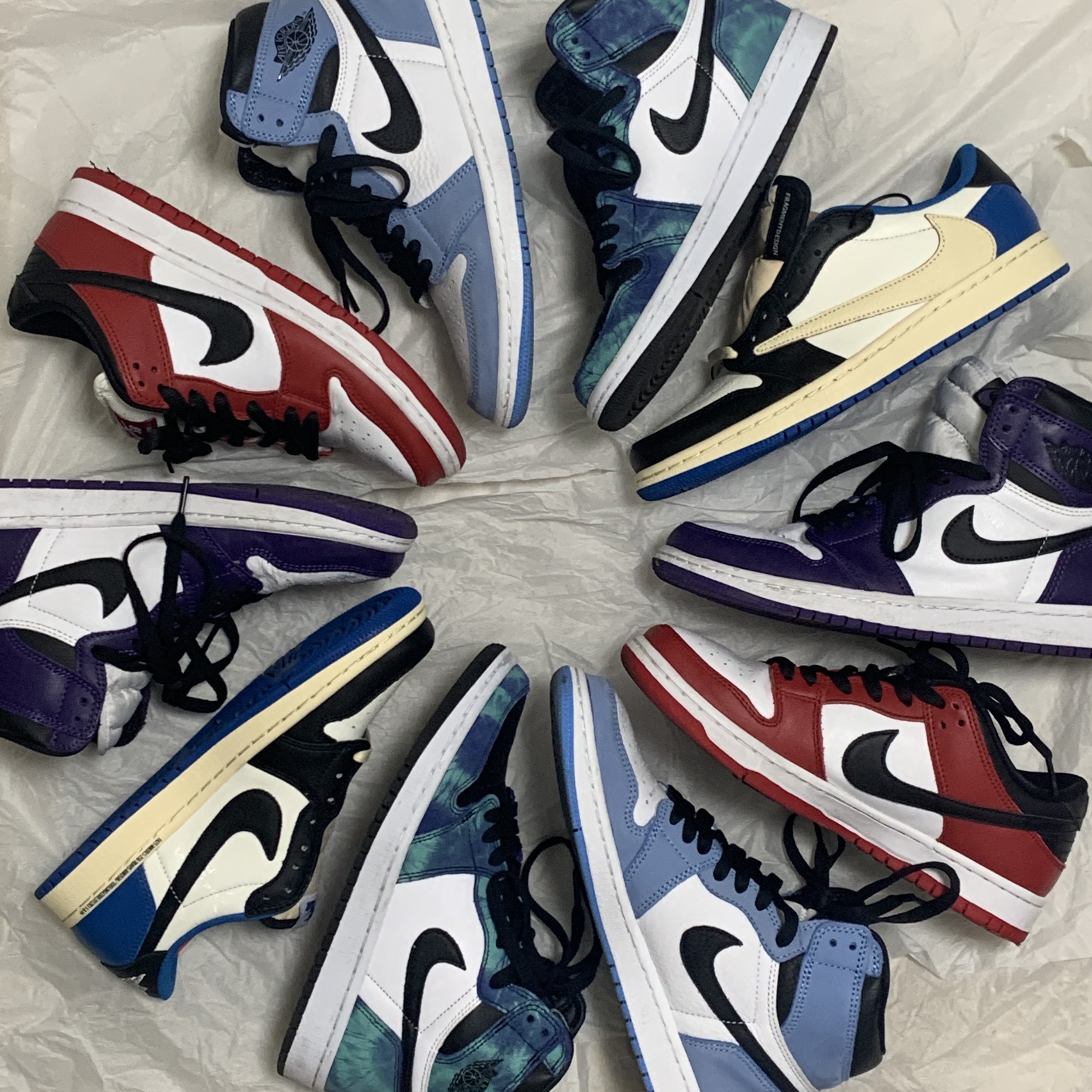 Jordan 1 x Travis Scott x Fragment Retro Low OG SP Military Blue, Nike SB Dunk Low Pro Chicago 착용 스타일 - 1