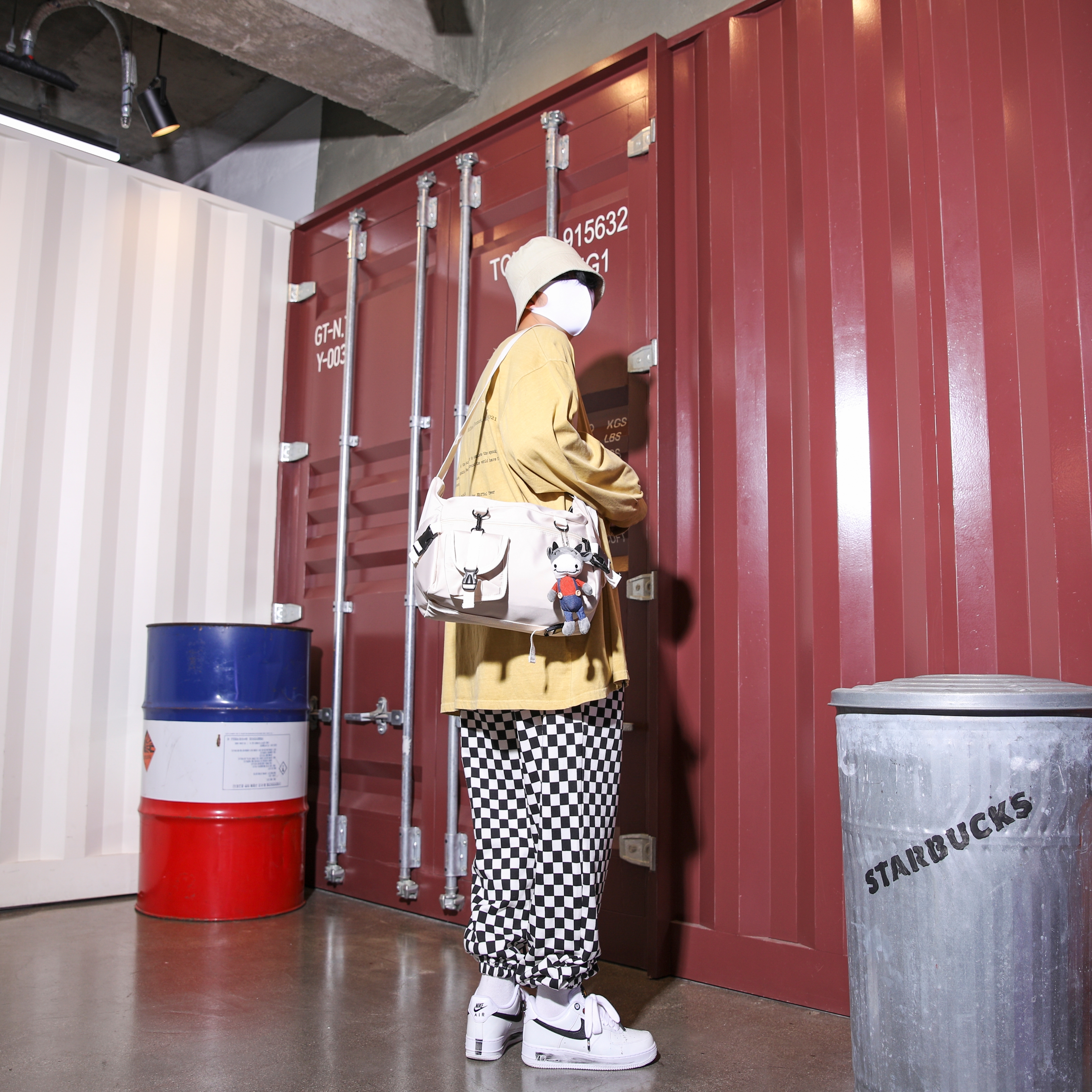 Nike x Peaceminusone Air Force 1 Low Para-Noise 2.0 착용 스타일