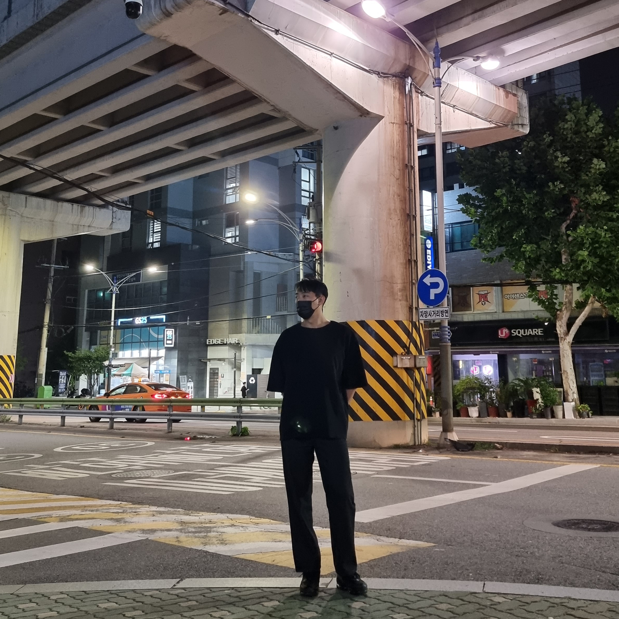 Nike Air VaporMax EVO Triple Black 착용 스타일 - 1