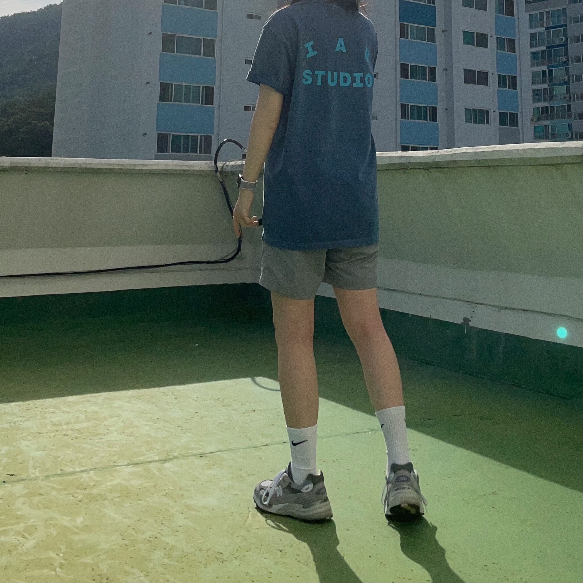 IAB Studio Pigment T-Shirt Blue, New Balance 992 Made in USA Grey - D Standard 착용 스타일 - 1