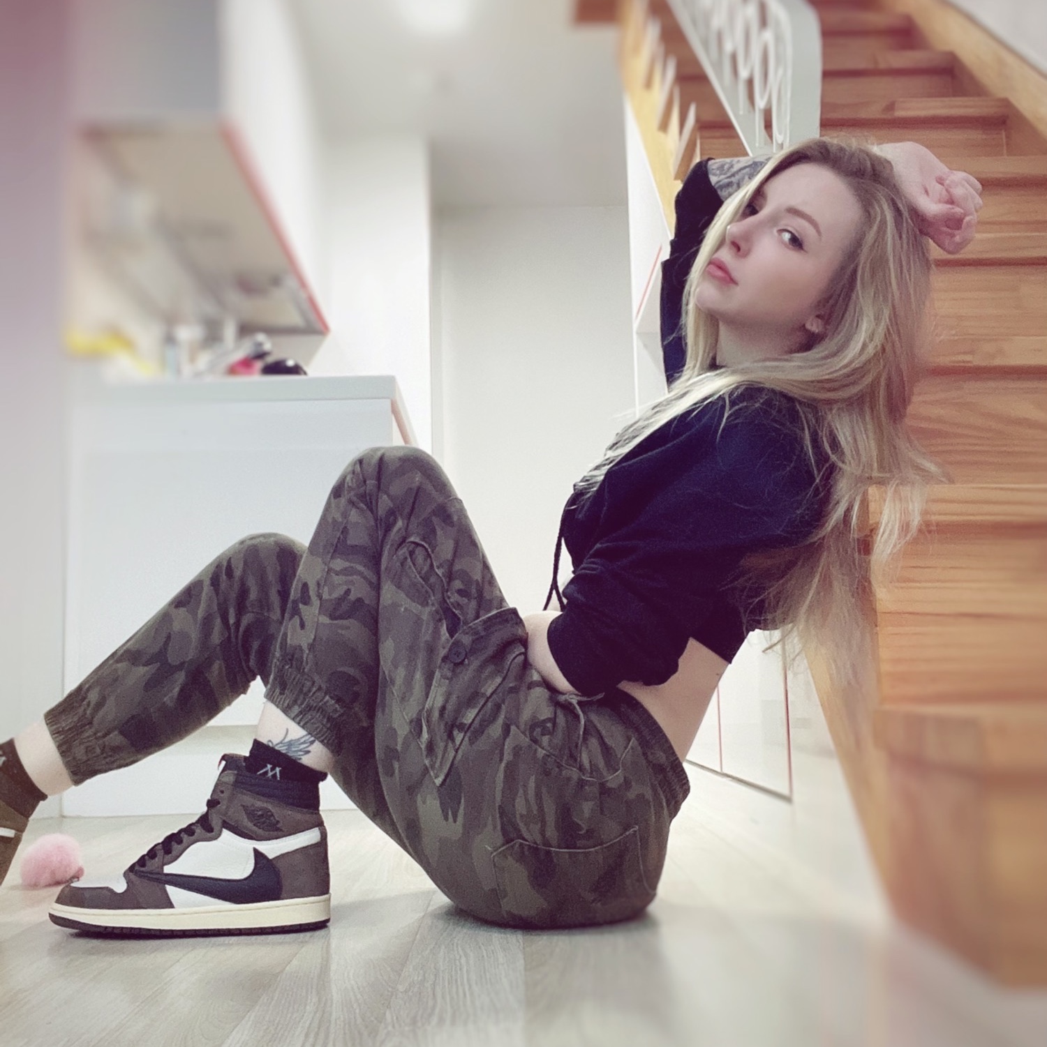 Jordan 1 x Travis Scott Retro High OG SP Mocha 착용 스타일