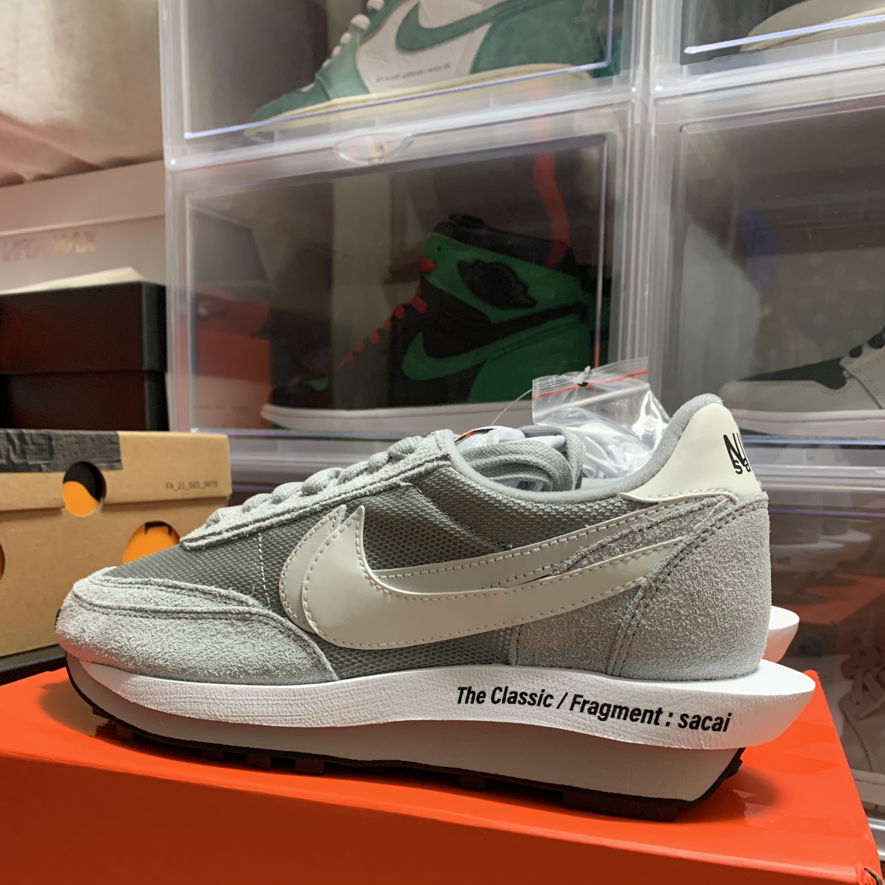 Nike x Sacai x Fragment LDWaffle Light Smoke Grey 착용 스타일