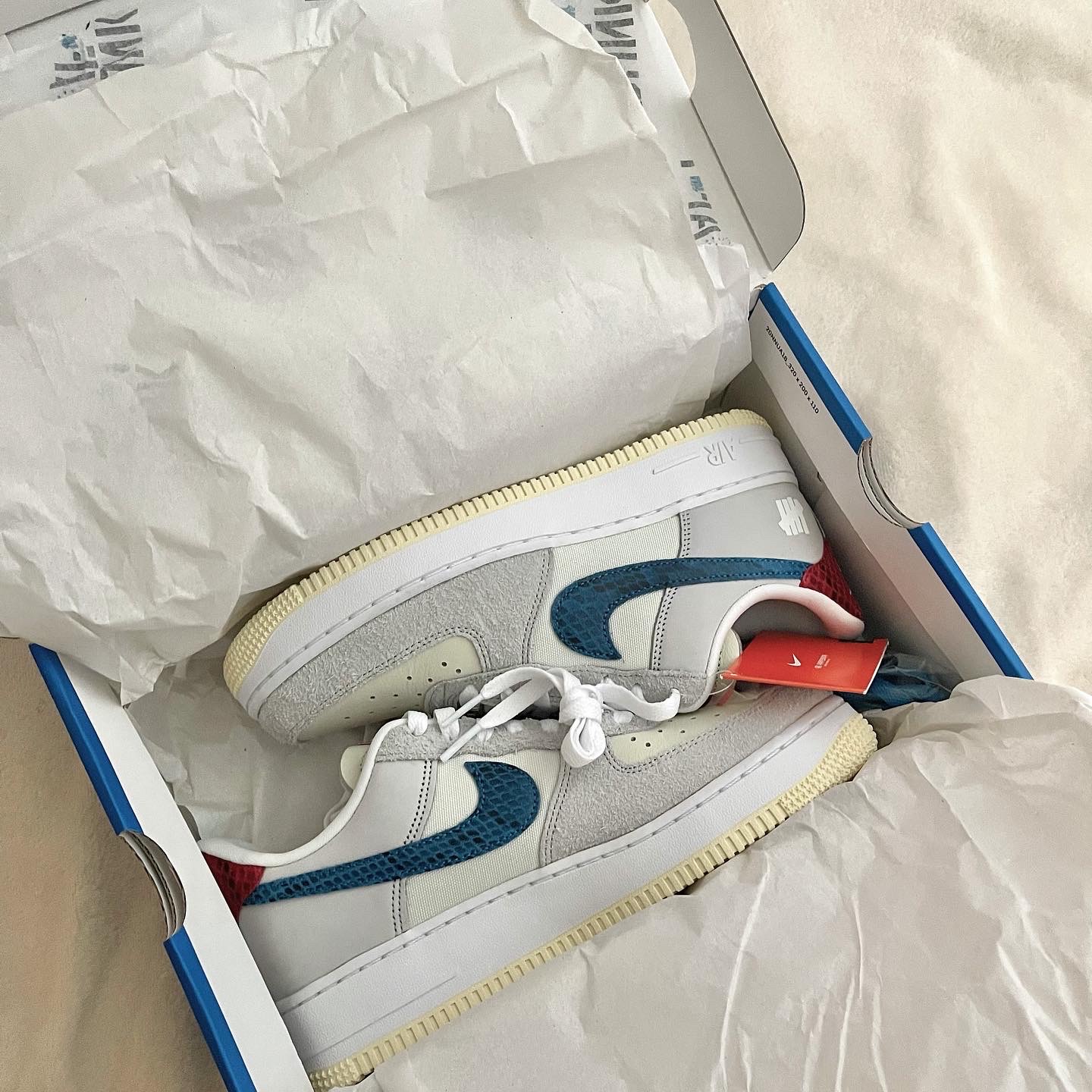 Nike x Undefeated Air Force 1 Low SP 5 On It 착용 스타일 - 3
