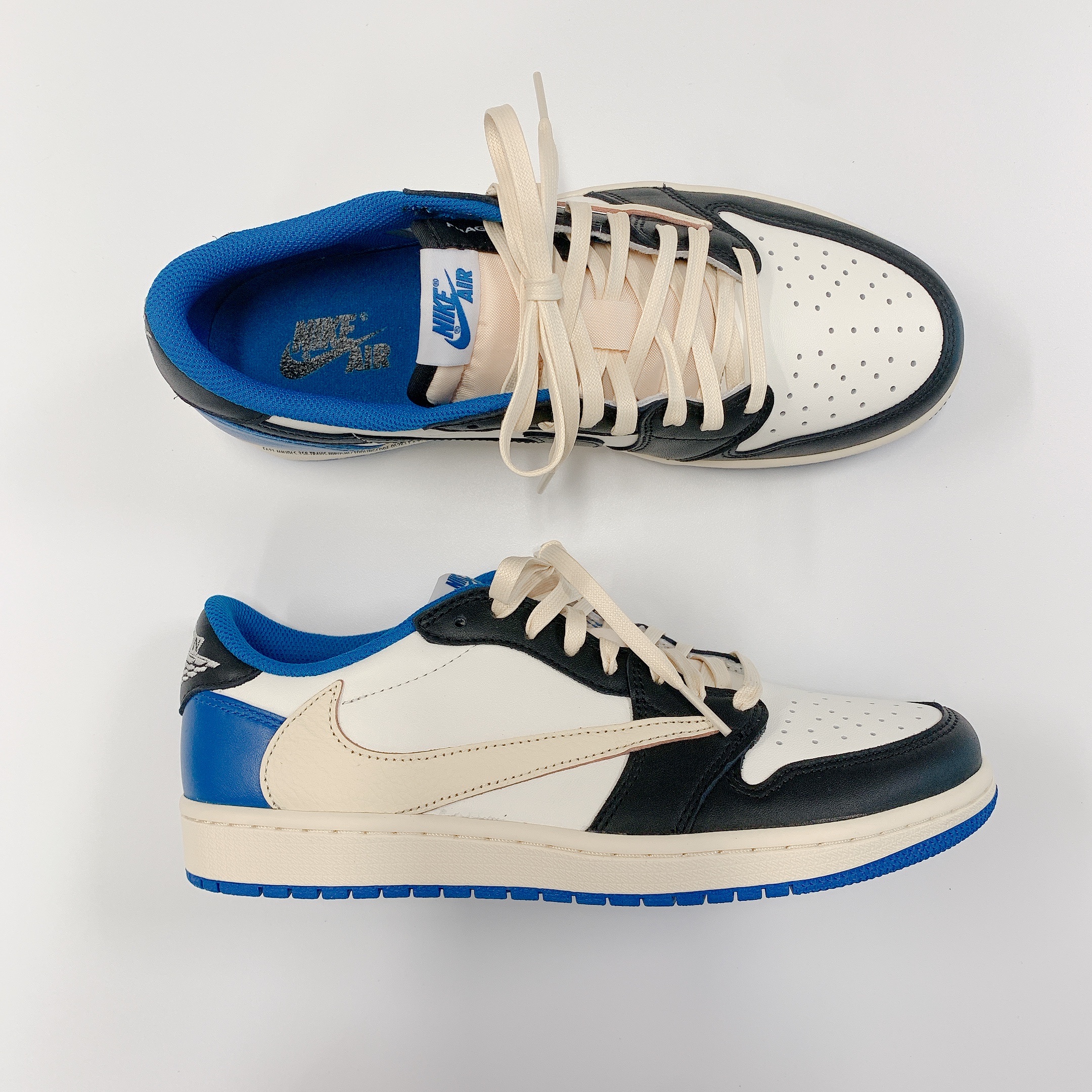 Jordan 1 x Travis Scott x Fragment Retro Low OG SP Military Blue 착용 스타일 - 2