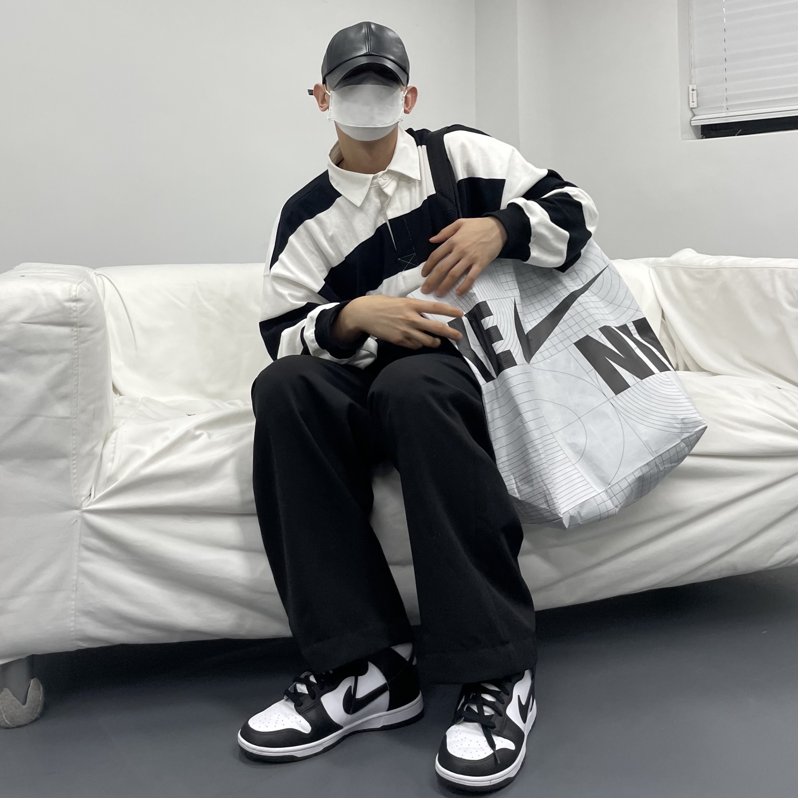 Nike Dunk High Retro Black and White 착용 스타일