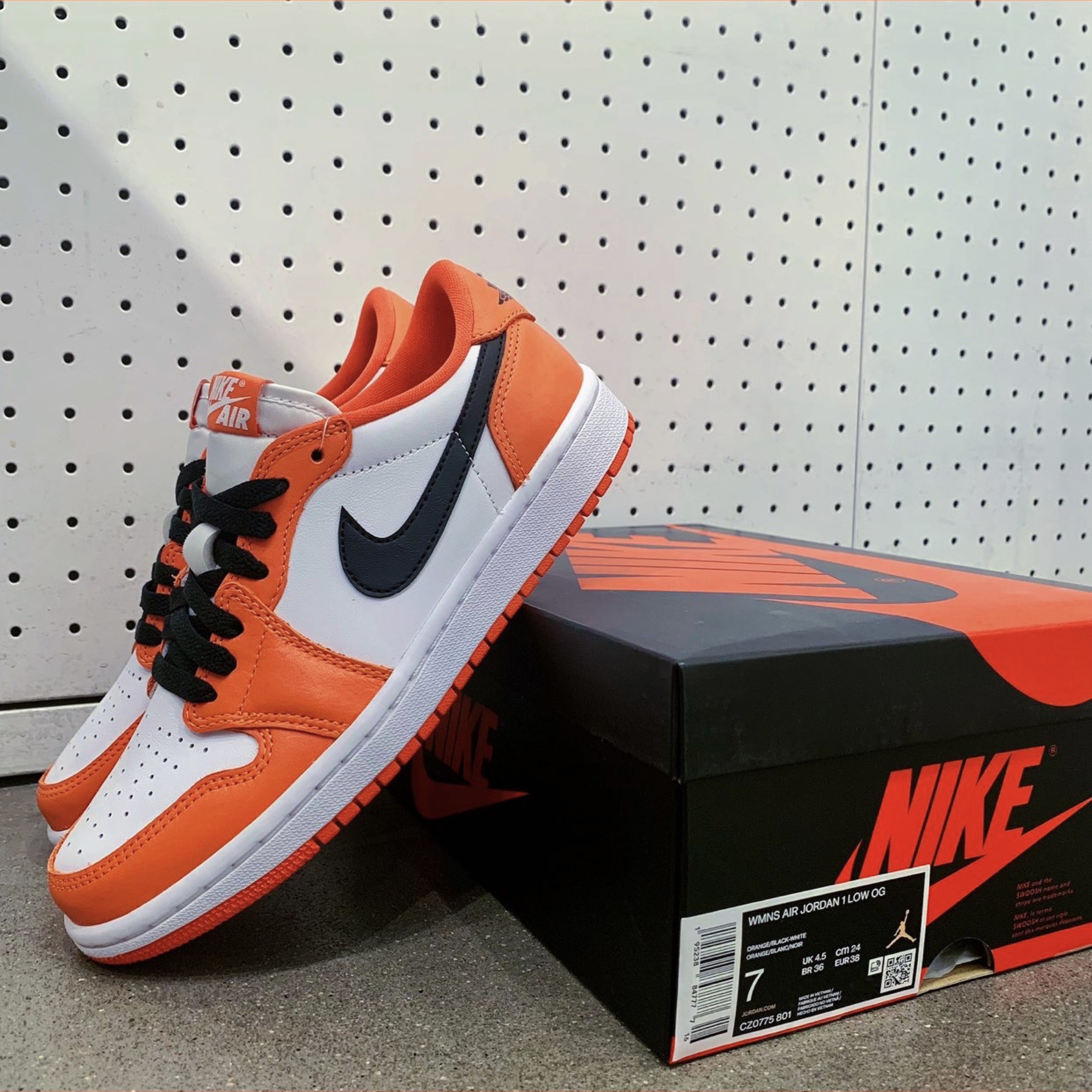 Jordan 1 Low OG Starfish, (W) Jordan 1 Low OG Starfish 착용 스타일 - 4