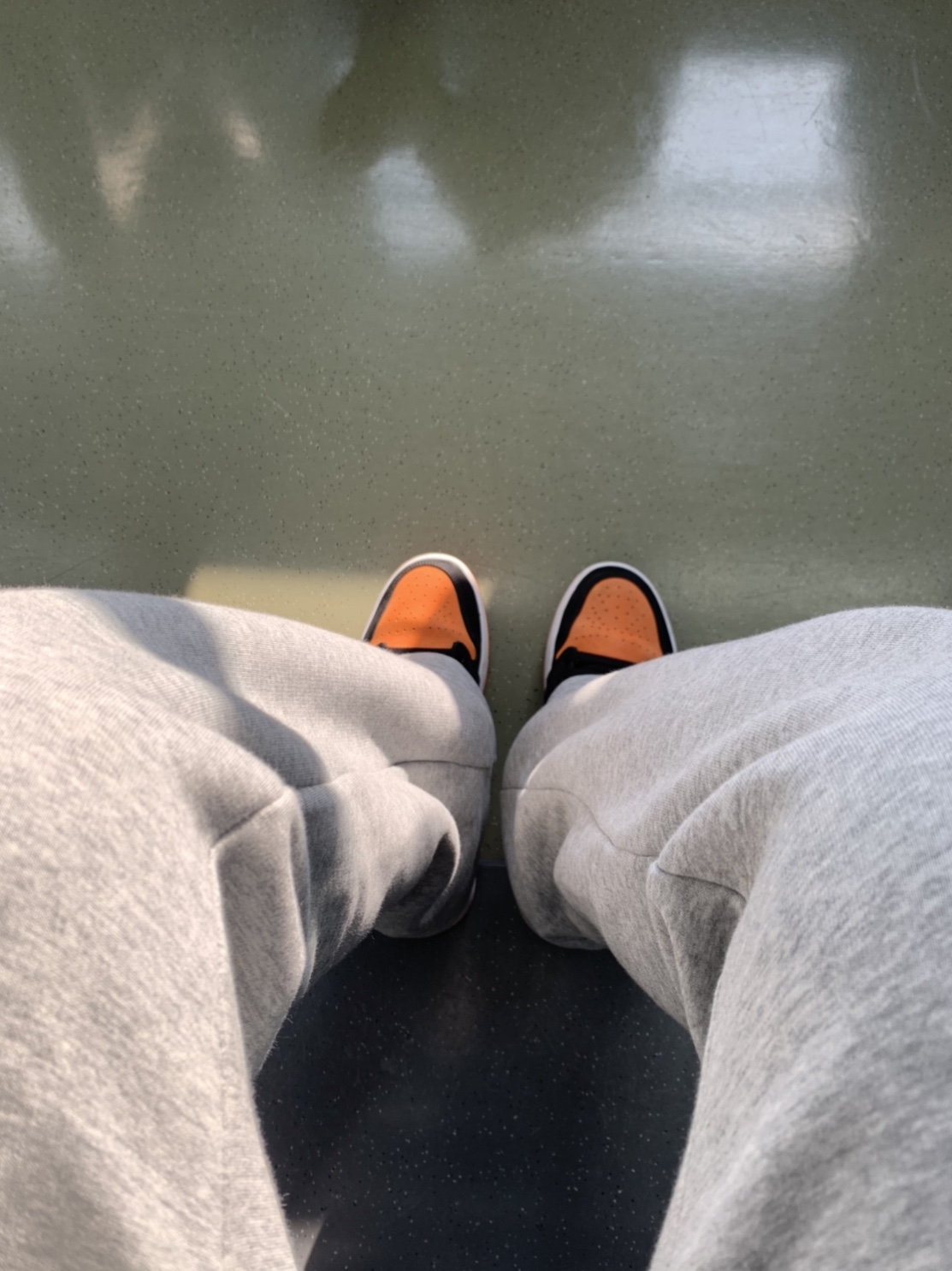 Jordan 1 Low Shattered Backboard 착용 스타일 - 2