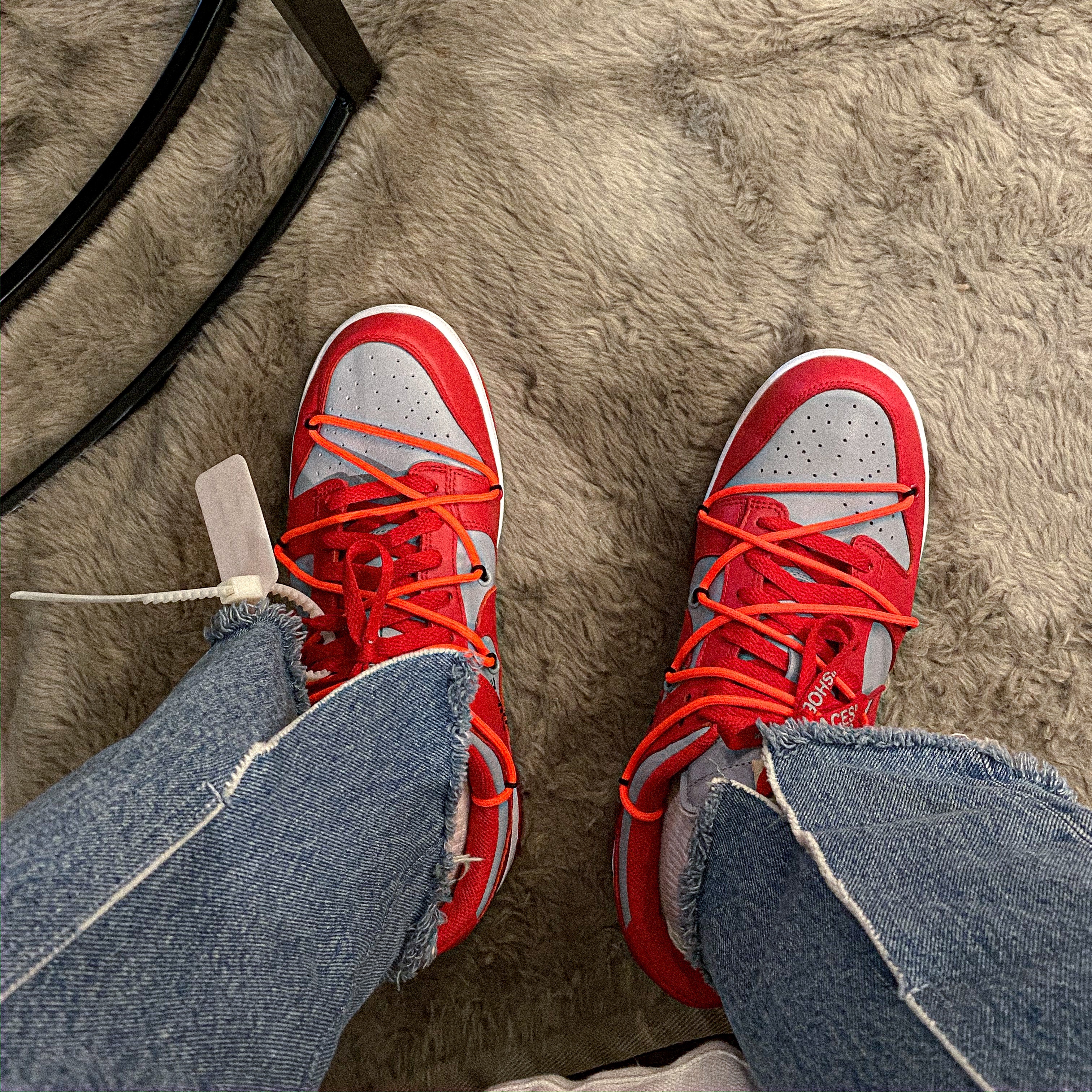 Nike x Off-White Dunk Low University Red 착용 스타일
