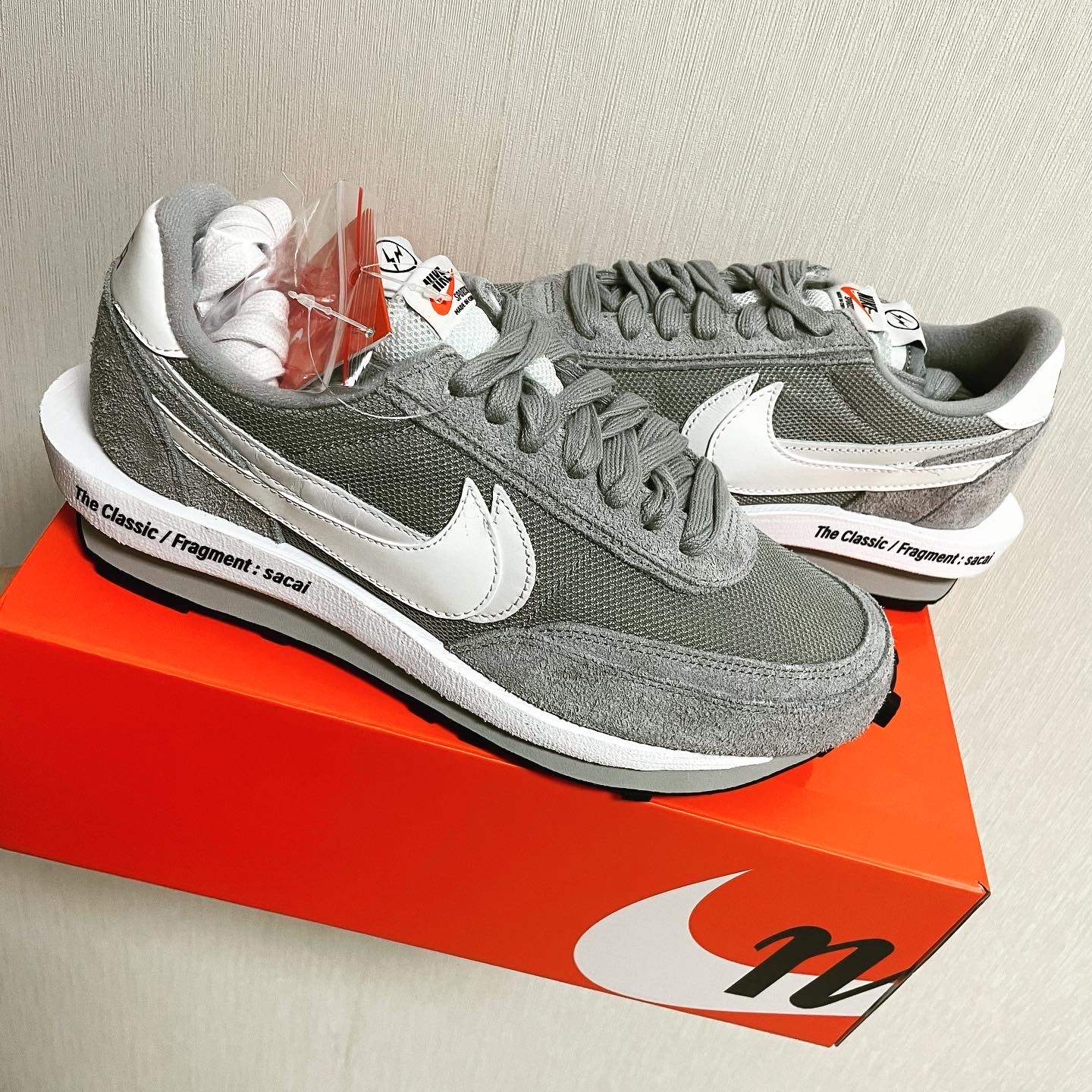 Nike x Sacai x Fragment LDWaffle Light Smoke Grey 착용 스타일 - 1