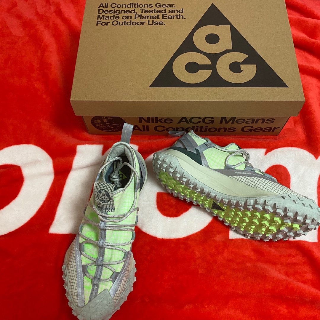 Nike ACG Mountain Fly Low Sea Glass 착용 스타일