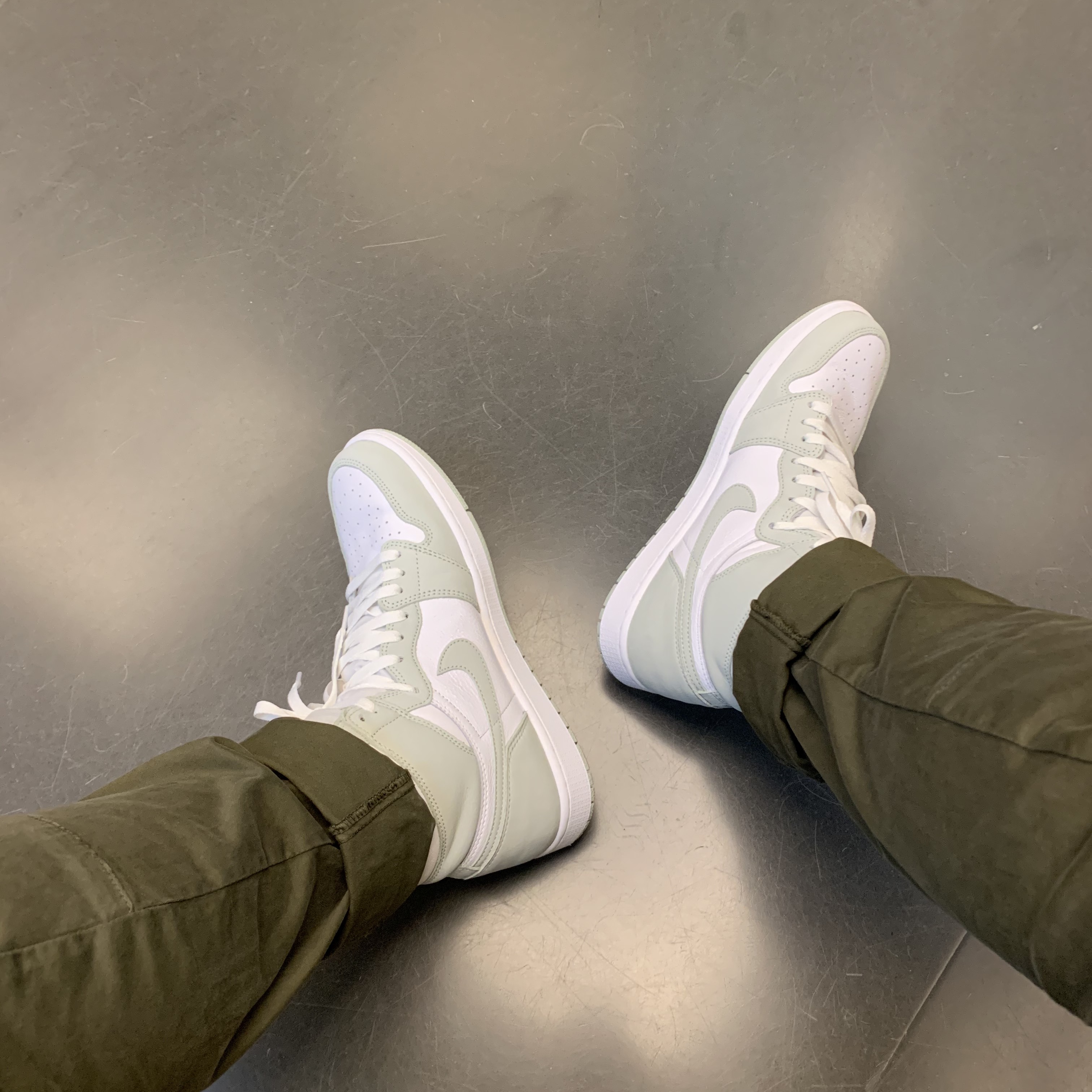 (W) Jordan 1 Retro High OG Seafoam 착용 스타일 - 2