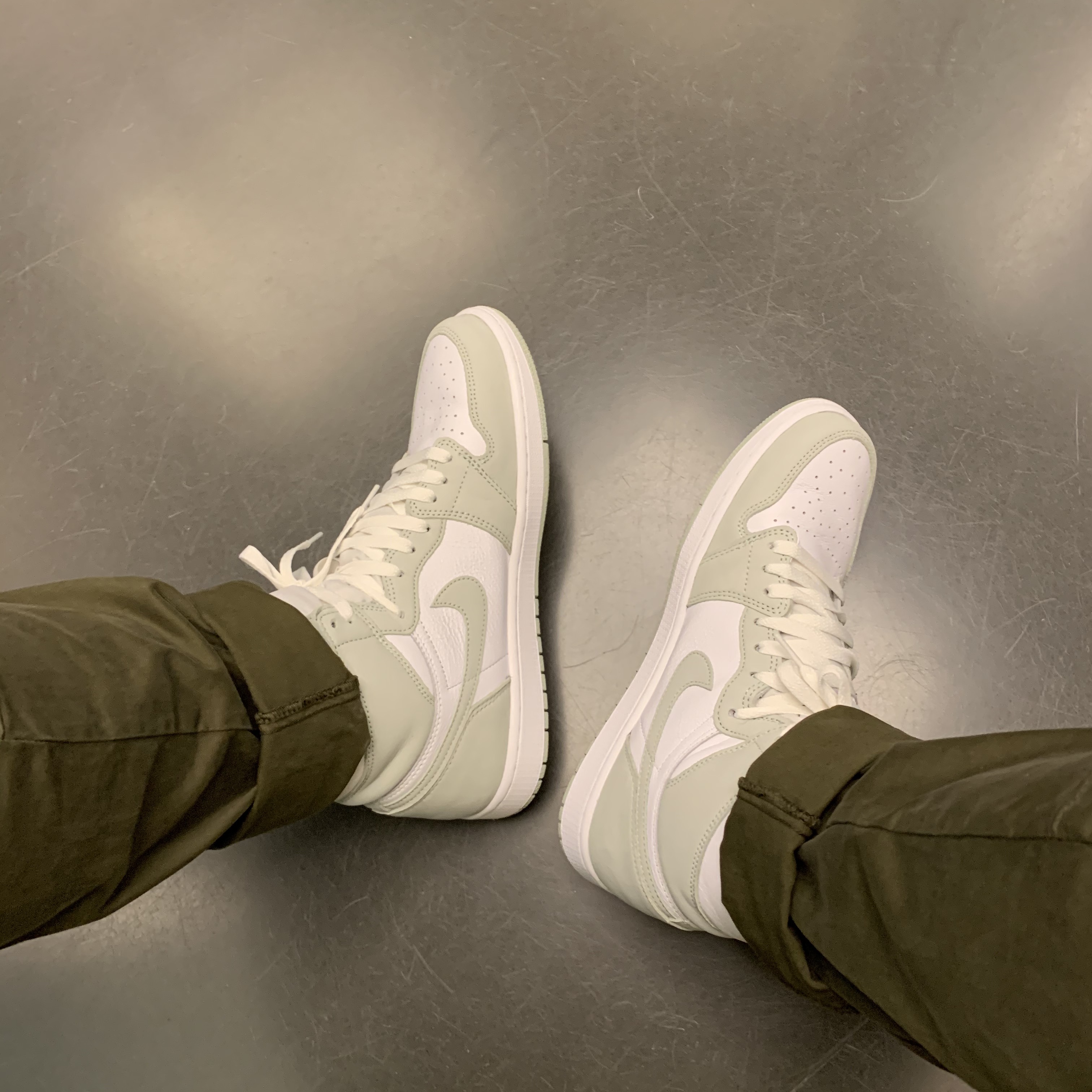 (W) Jordan 1 Retro High OG Seafoam 착용 스타일 - 3