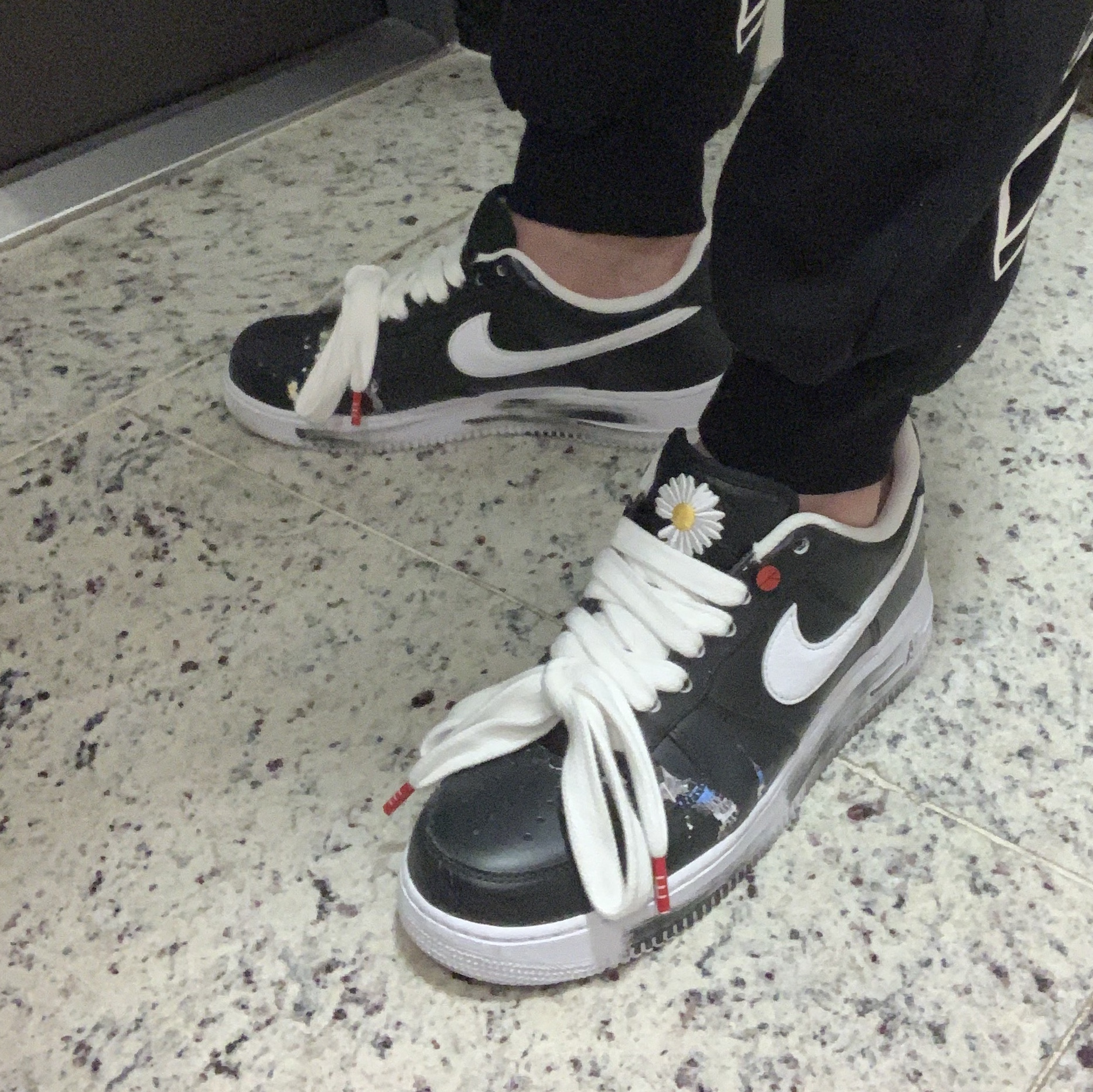 Nike x Peaceminusone Air Force 1 Low Para-Noise 착용 스타일
